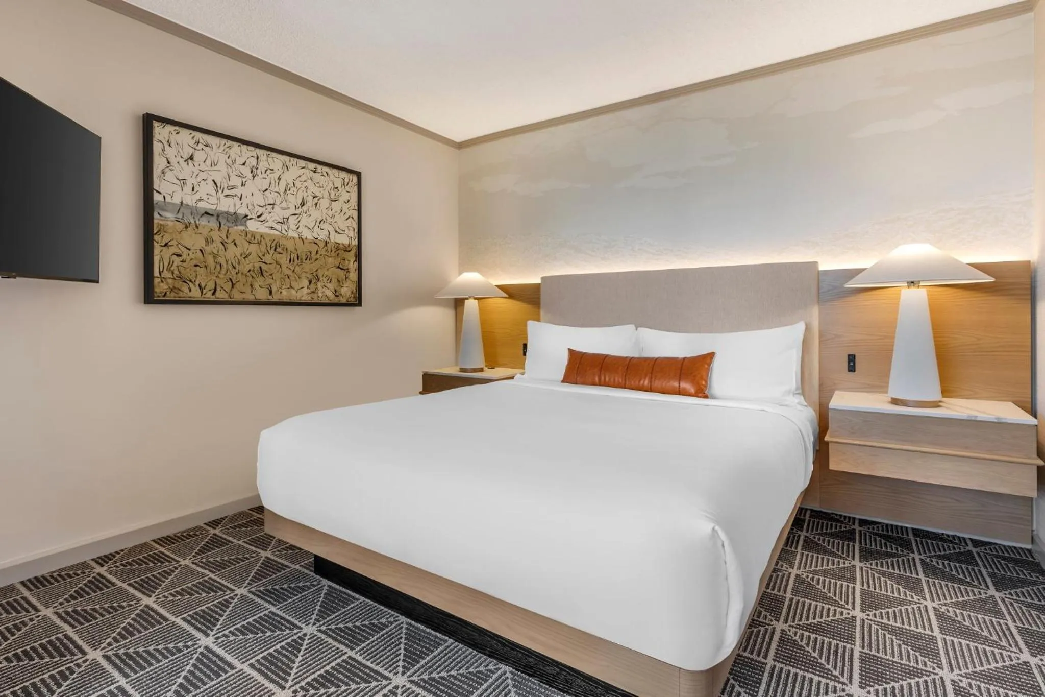 Photo of the whole room, Bed in Omni Las Colinas Hotel