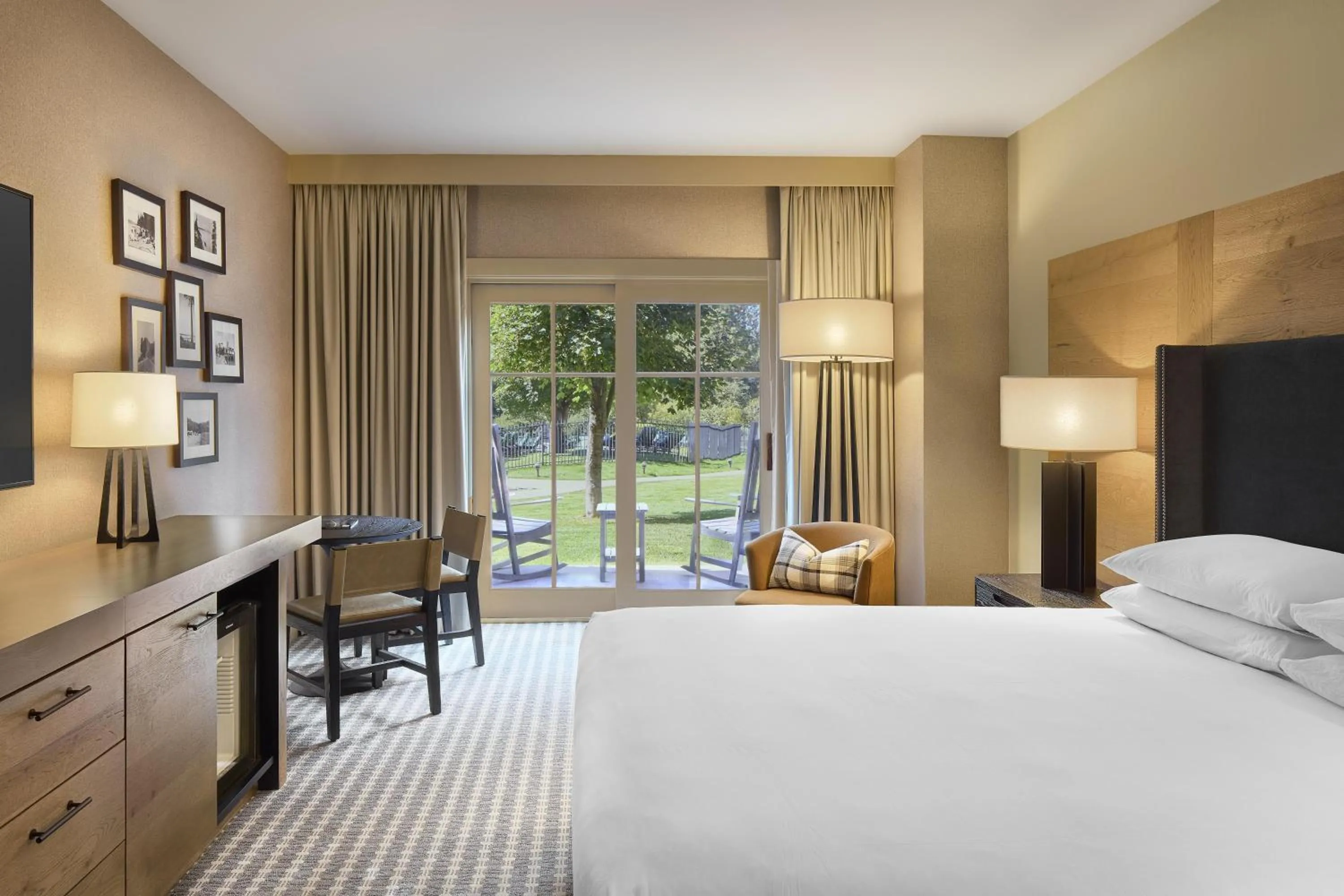 Bedroom, Bed in Hyatt Regency Lake Tahoe Resort, Spa & Casino