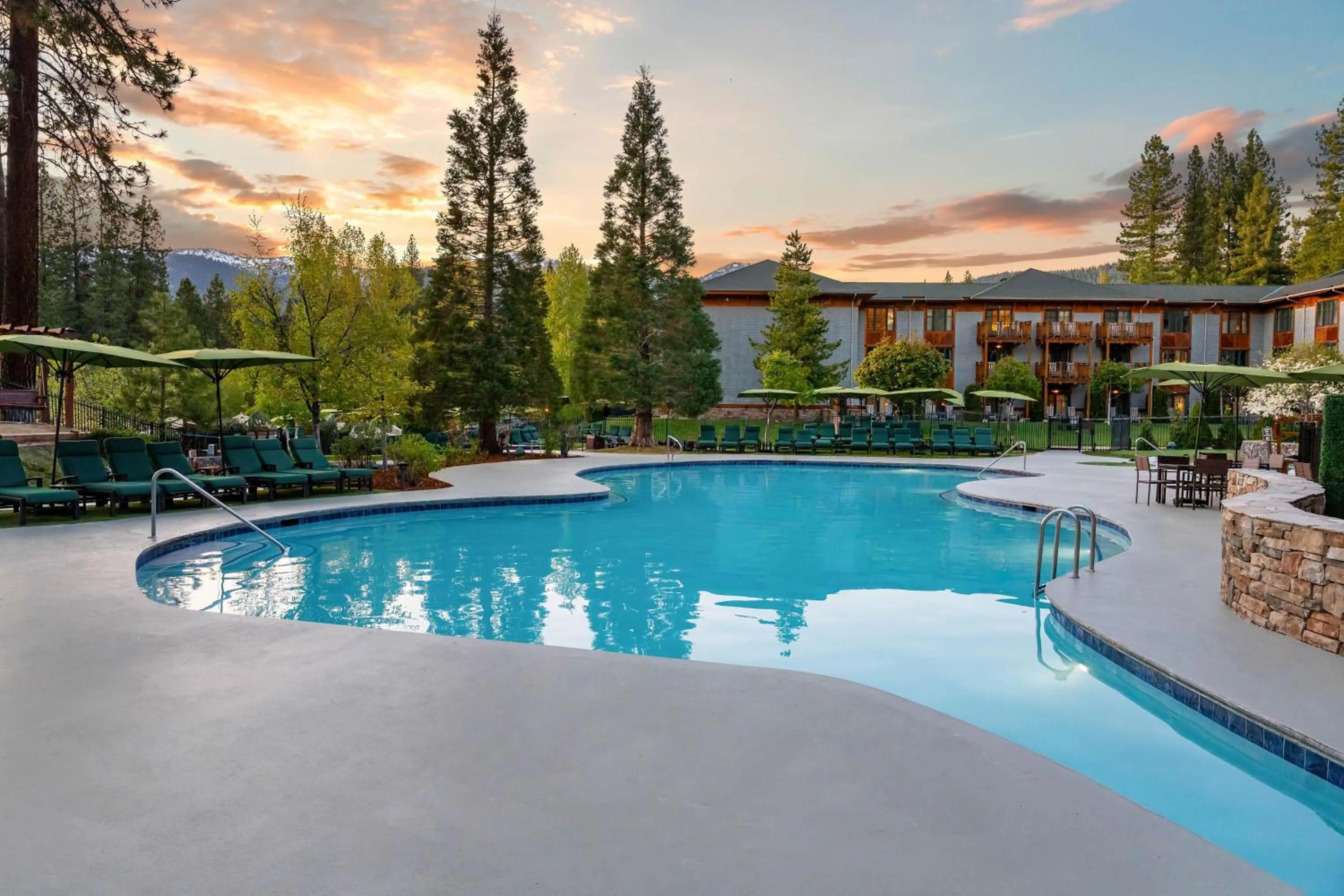 Swimming pool in Hyatt Regency Lake Tahoe Resort, Spa & Casino