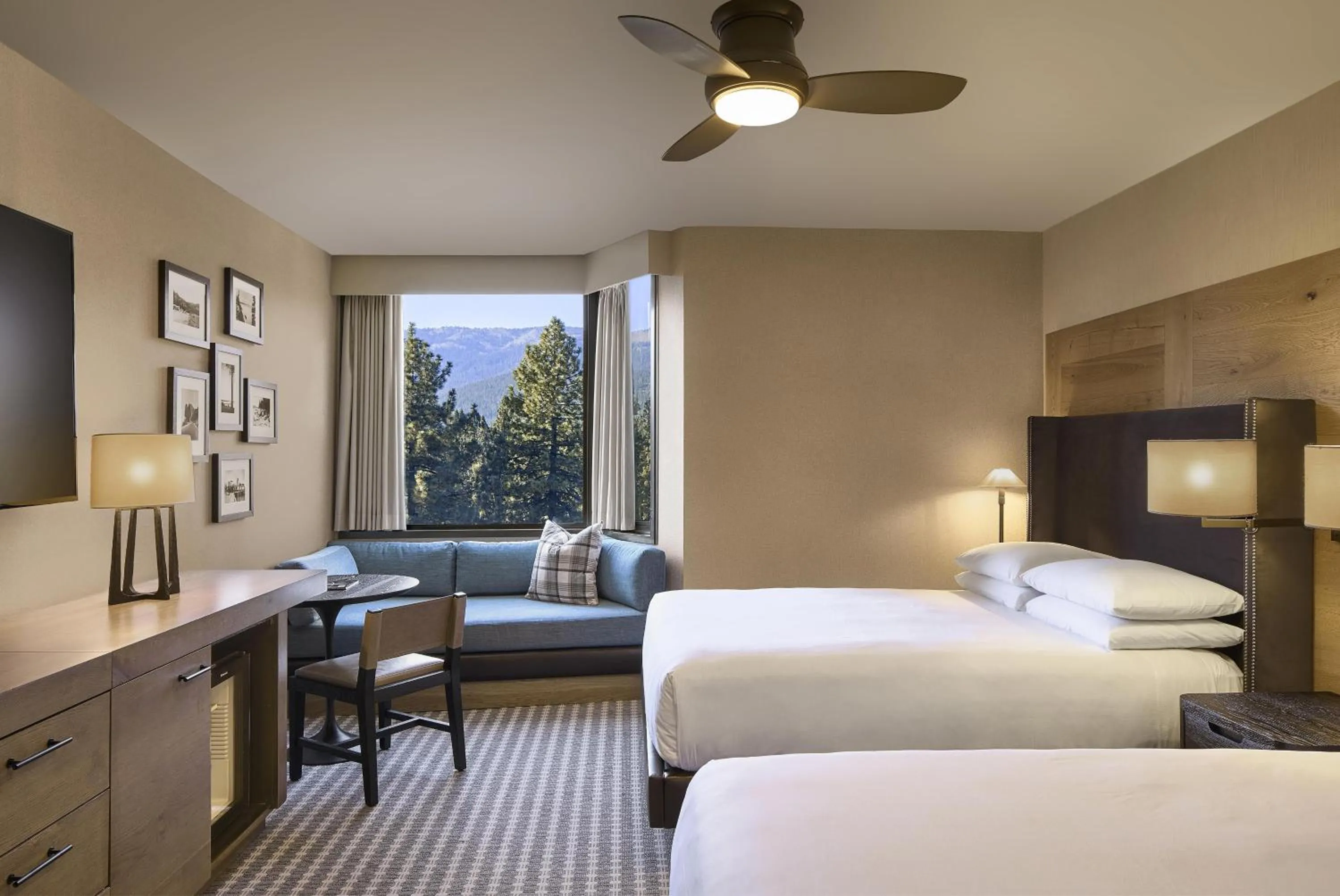 Bedroom, Bed in Hyatt Regency Lake Tahoe Resort, Spa & Casino