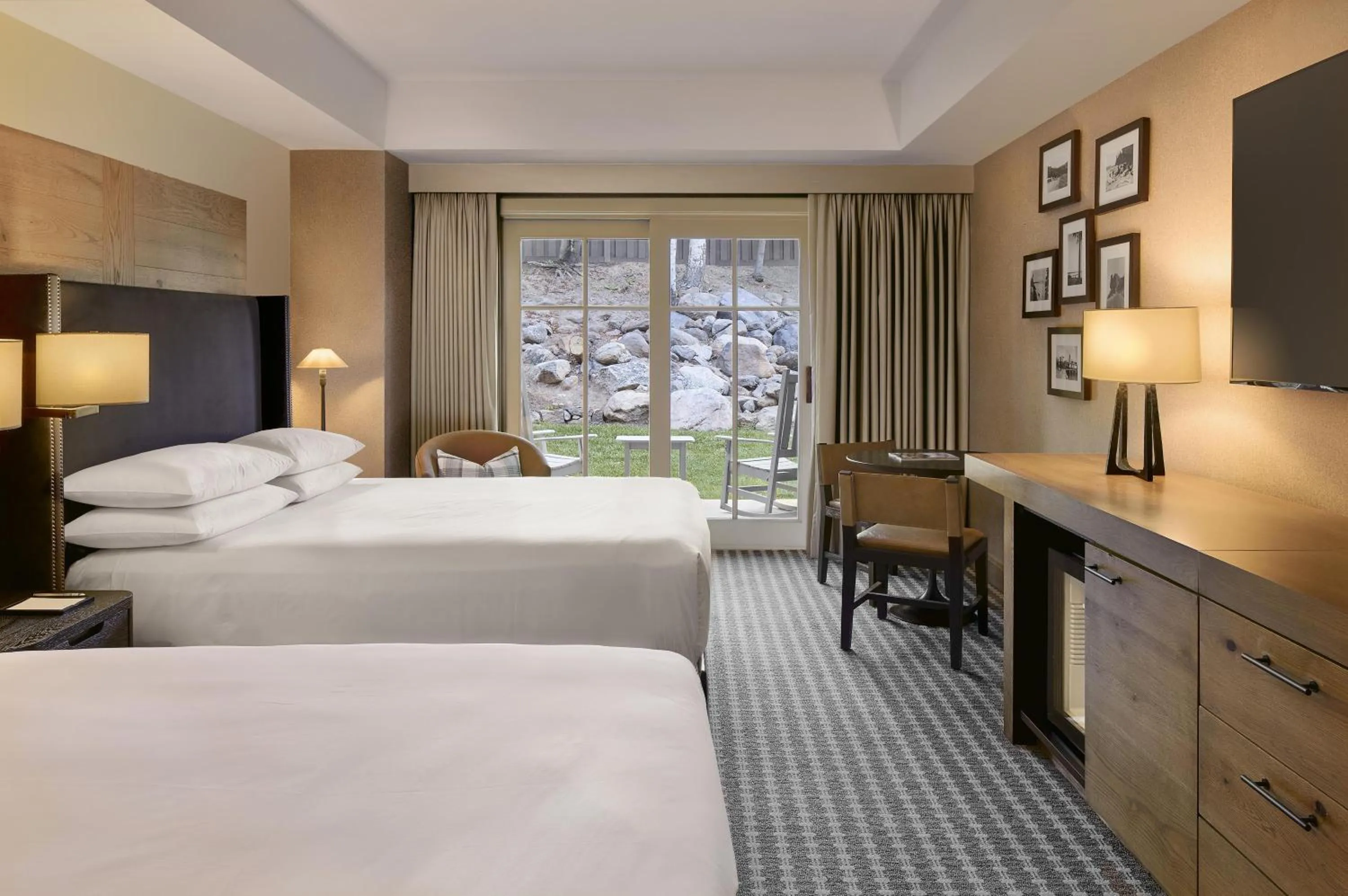 Bedroom, Bed in Hyatt Regency Lake Tahoe Resort, Spa & Casino