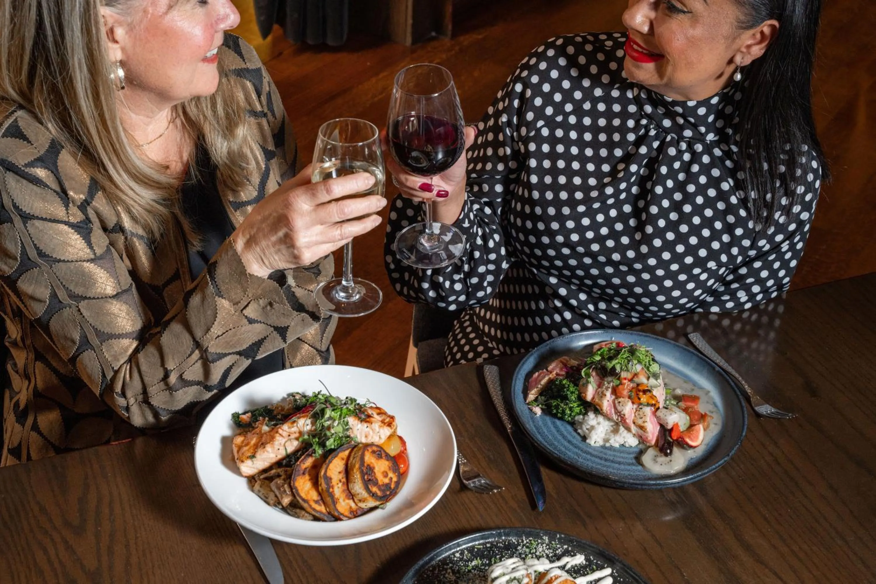 Restaurant/places to eat in Hyatt Regency Denver Tech Center