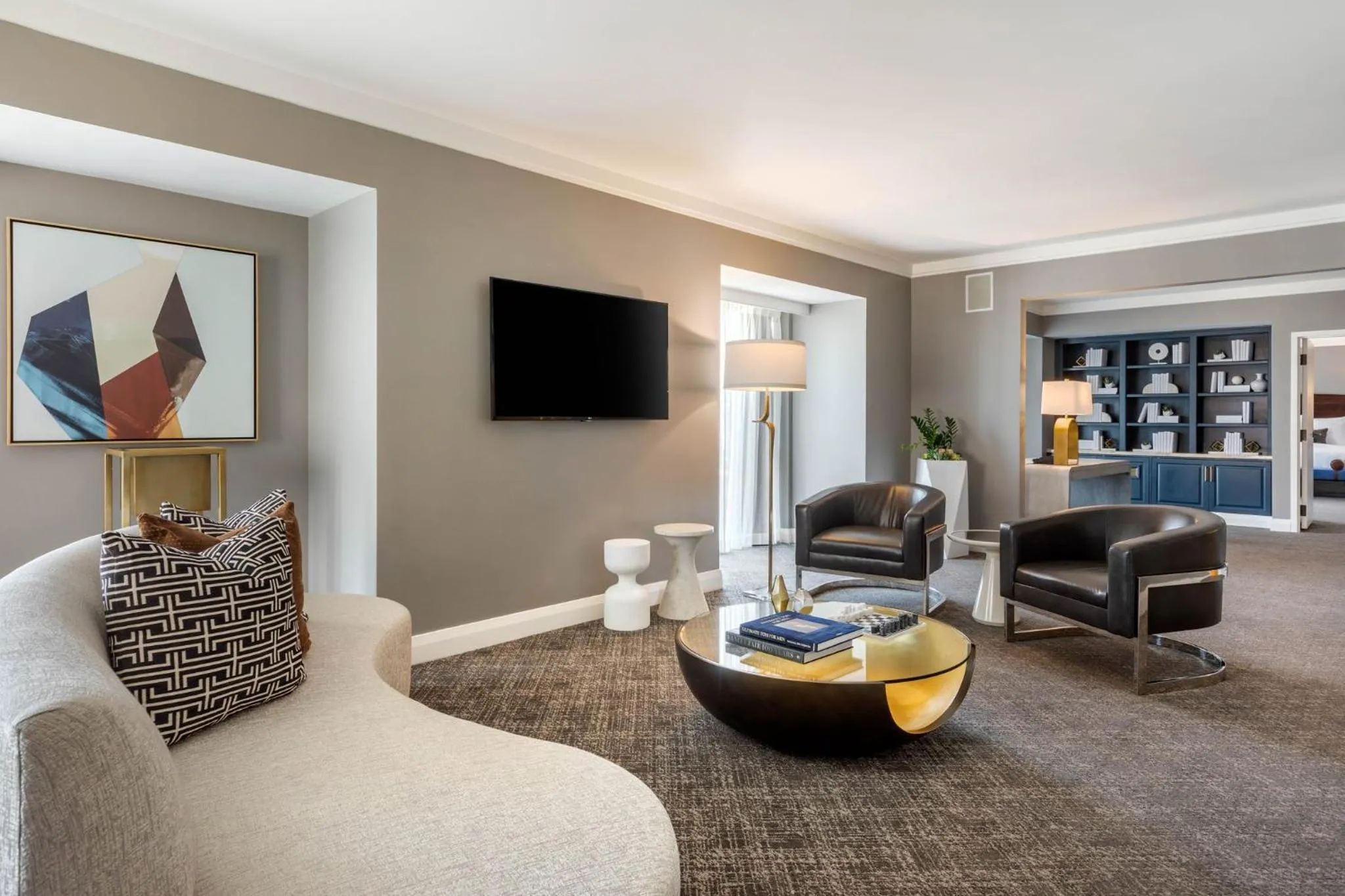 Photo of the whole room in Omni Los Angeles Hotel