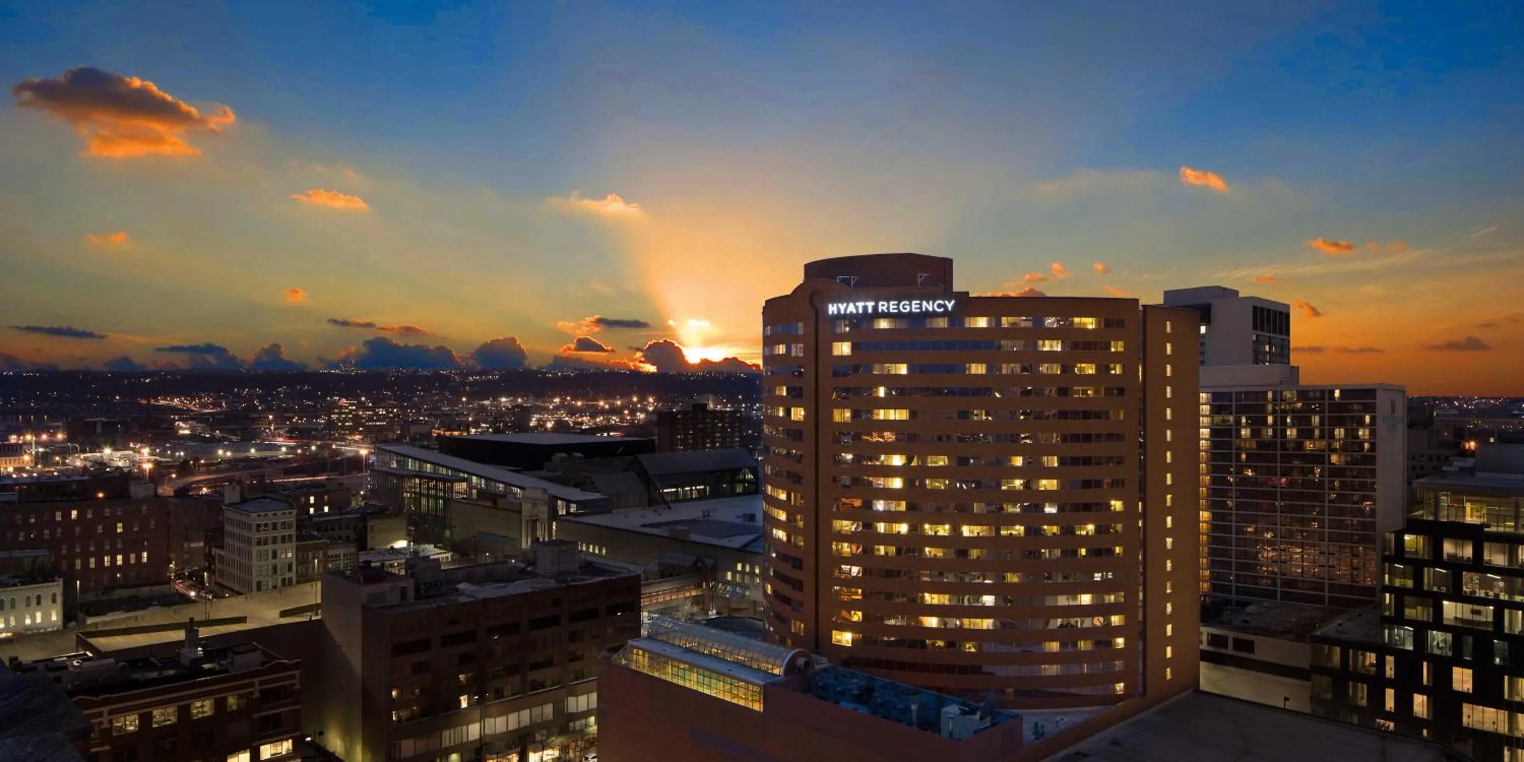 Property building in Hyatt Regency Cincinnati