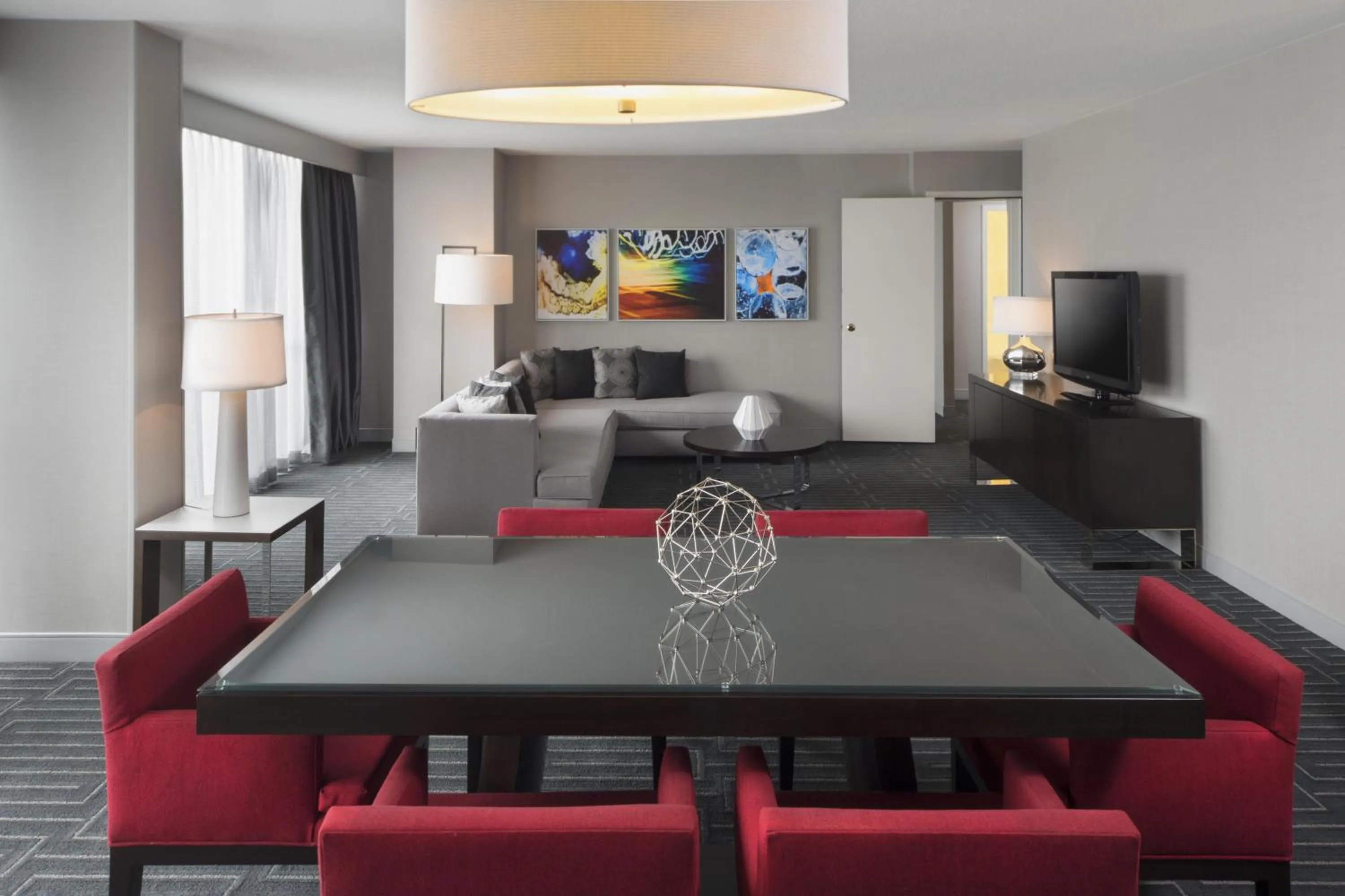 Photo of the whole room in Hyatt Regency Cincinnati