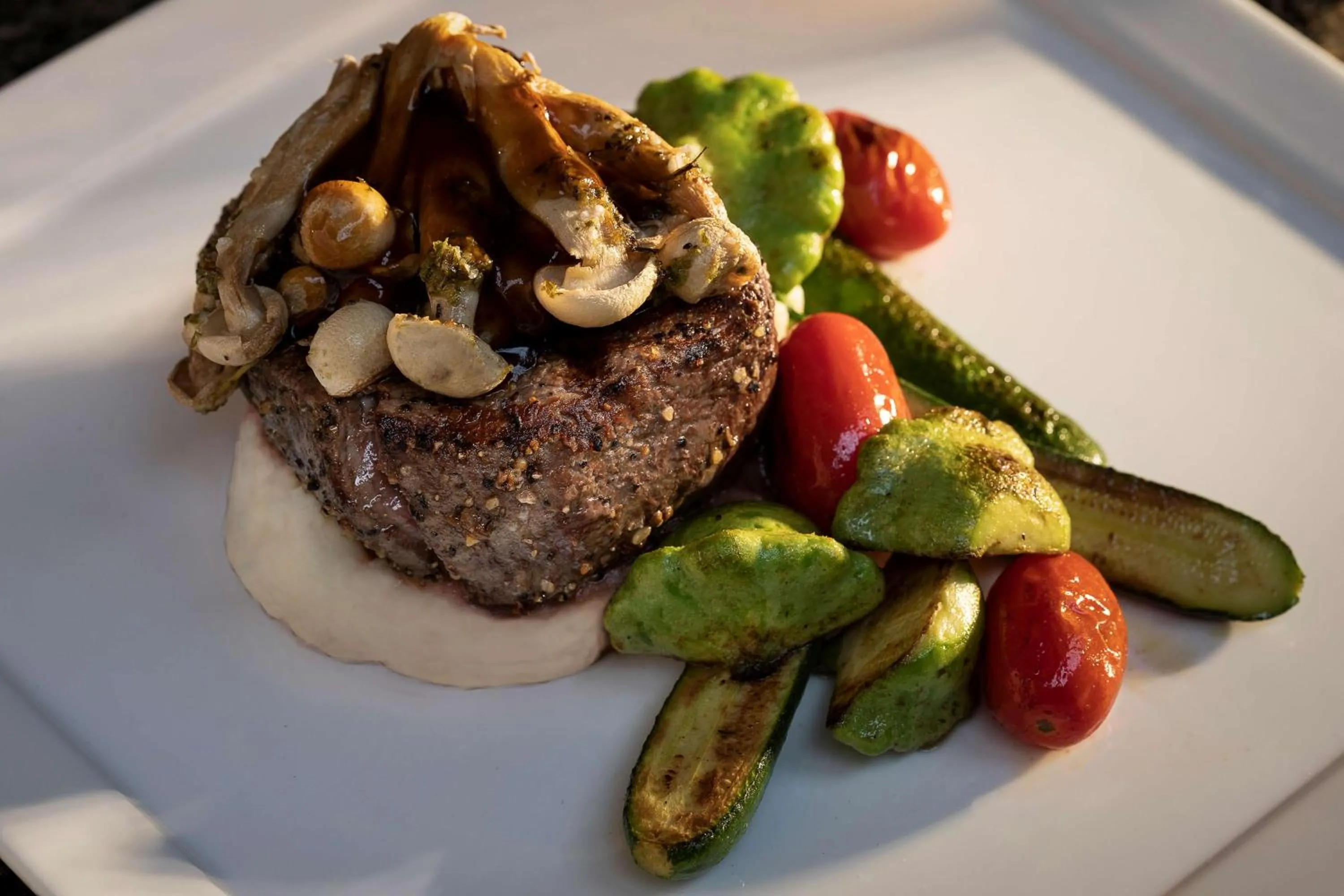 Restaurant/places to eat in Hyatt Regency Baltimore