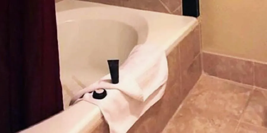 Bathroom in Wendover Nugget Hotel & Casino by Red Lion Hotels