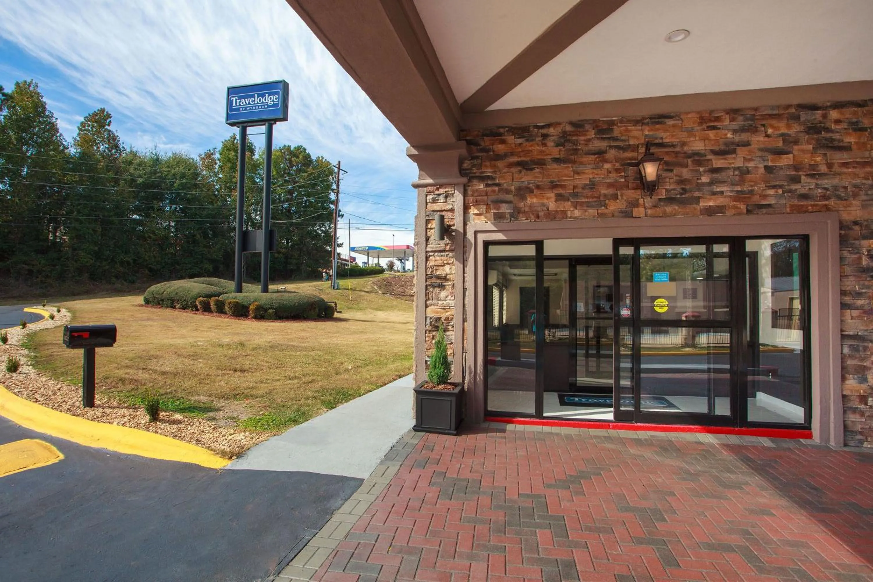 Travelodge by Wyndham Macon West