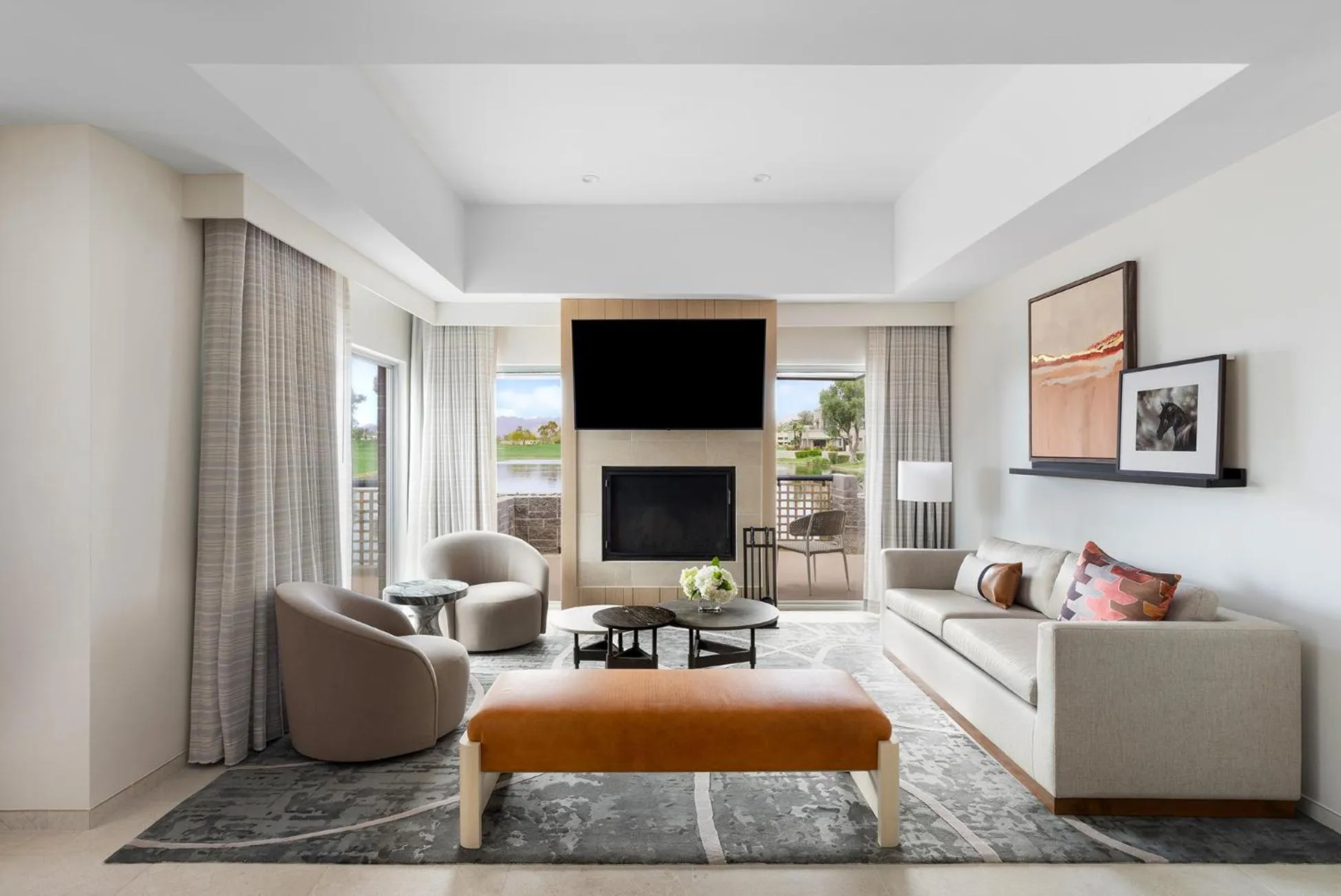 TV and multimedia in Grand Hyatt Scottsdale Resort