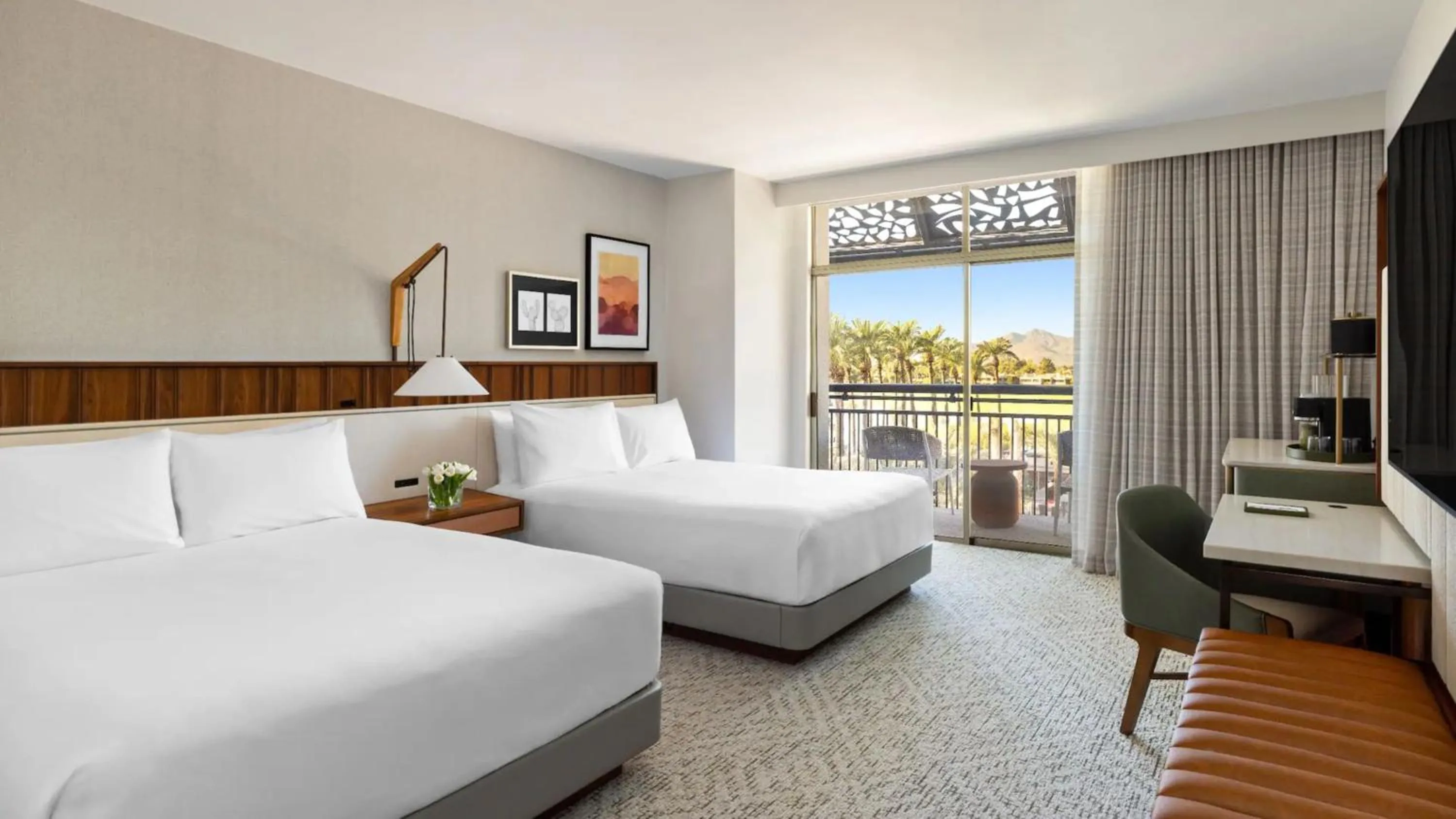 Bed in Grand Hyatt Scottsdale Resort