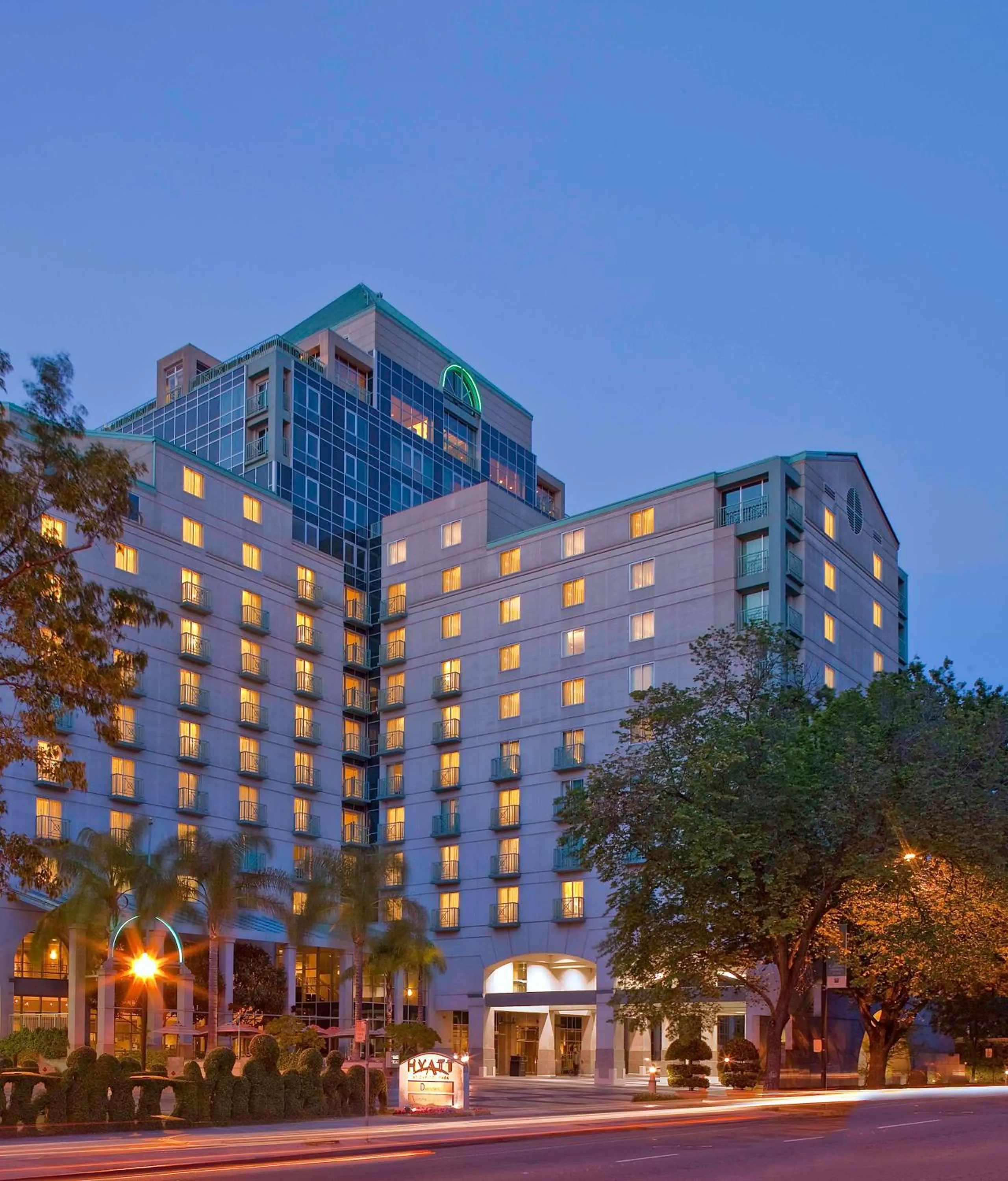Property building in Hyatt Regency Sacramento