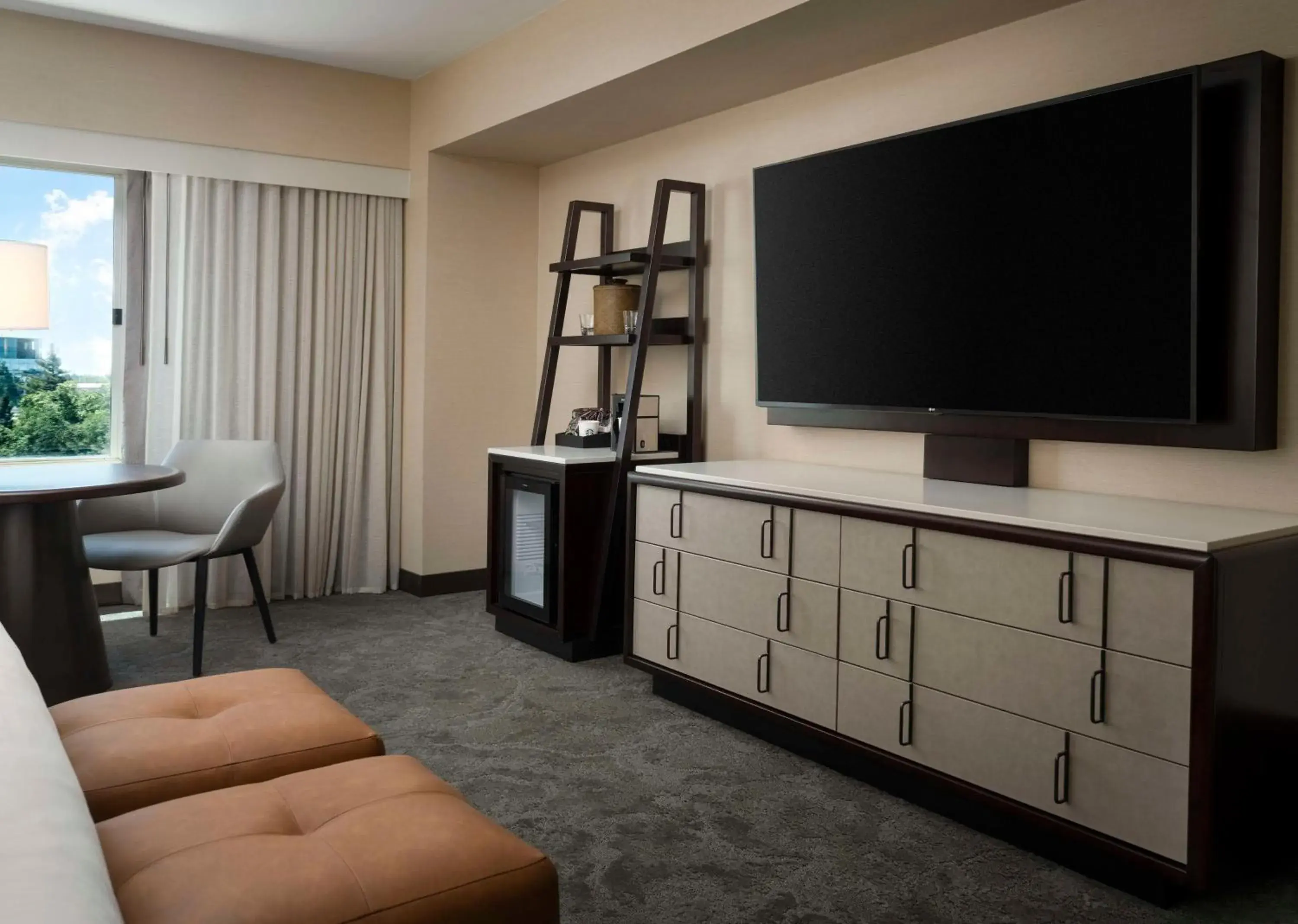 Double Room with Two Double Beds and Accessible Tub - Disability Access in Hyatt Regency Sacramento Double Room with Two Double Beds and Accessible Tub - Disability Access in Hyatt Regency Sacramento