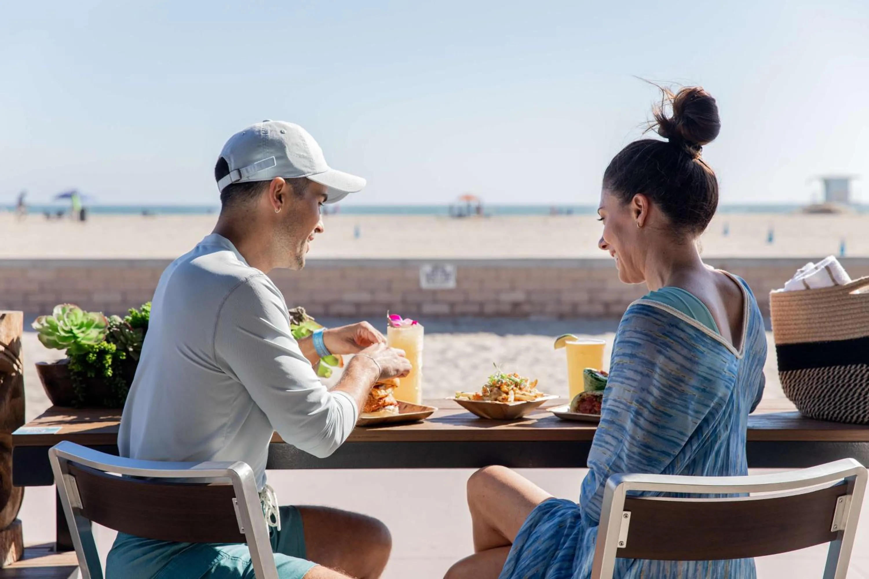 Restaurant/places to eat in Hyatt Regency Huntington Beach Resort and Spa