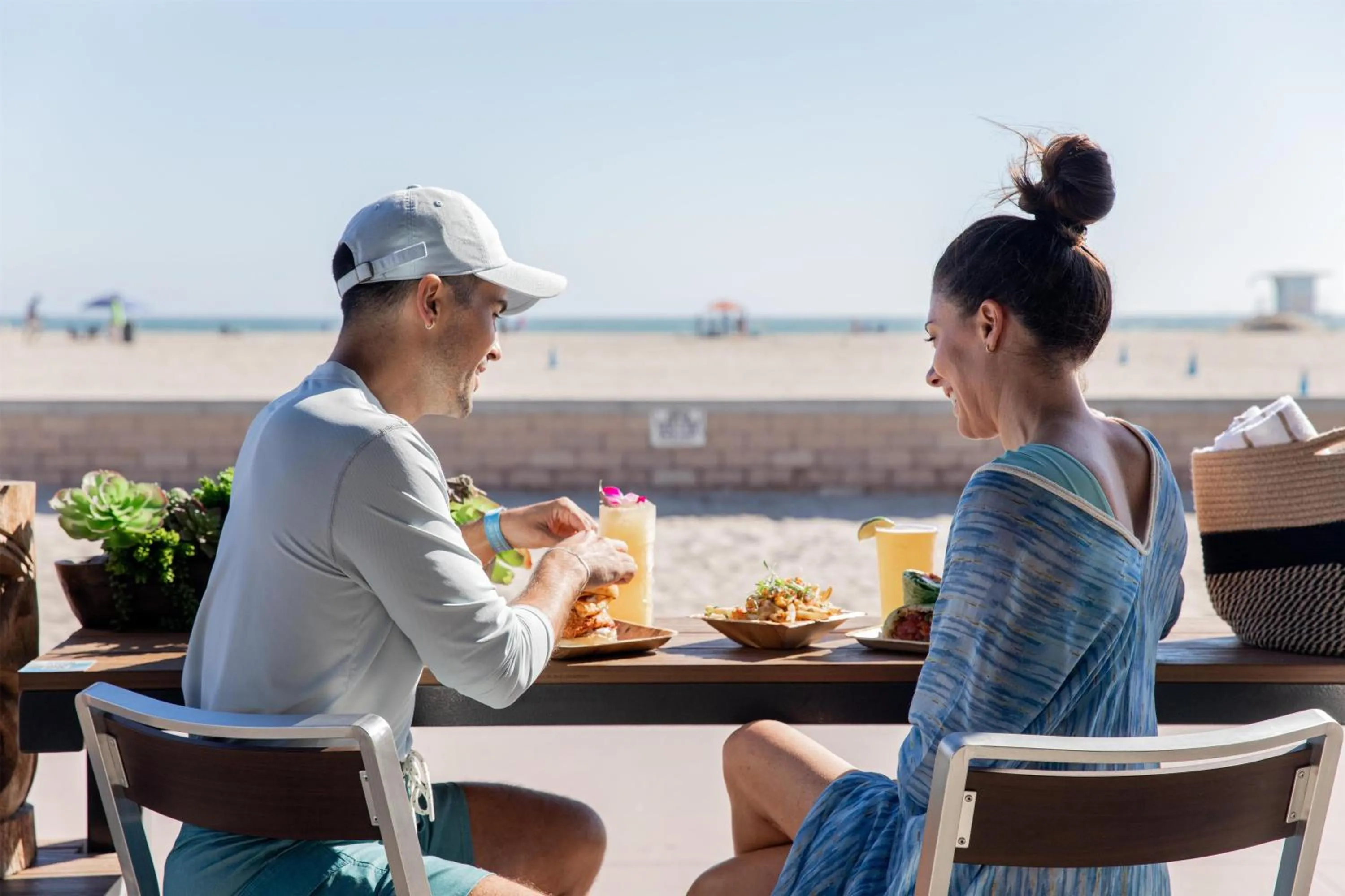 Restaurant/places to eat in Hyatt Regency Huntington Beach Resort and Spa