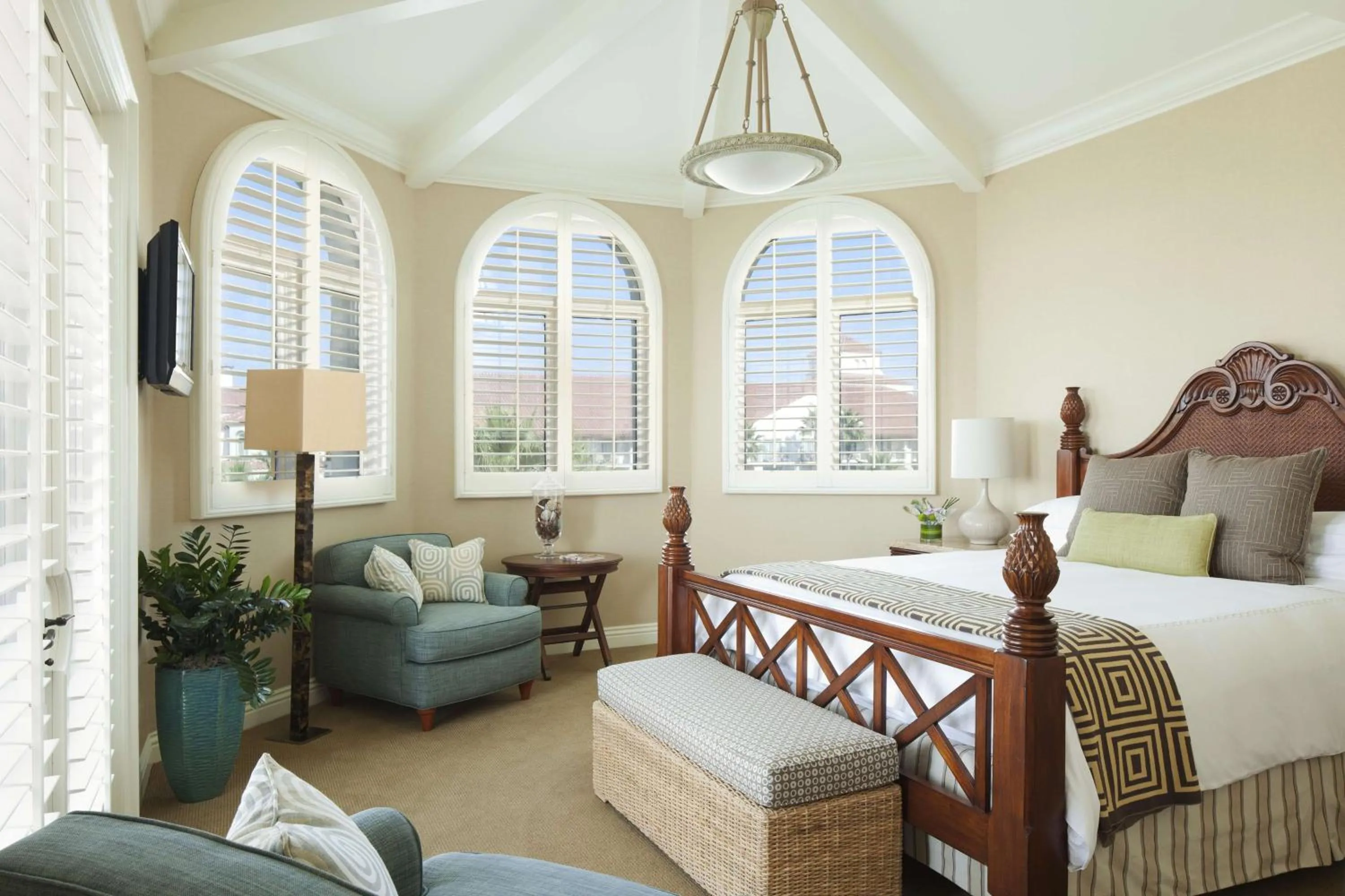 Photo of the whole room, Bed in Hyatt Regency Huntington Beach Resort and Spa