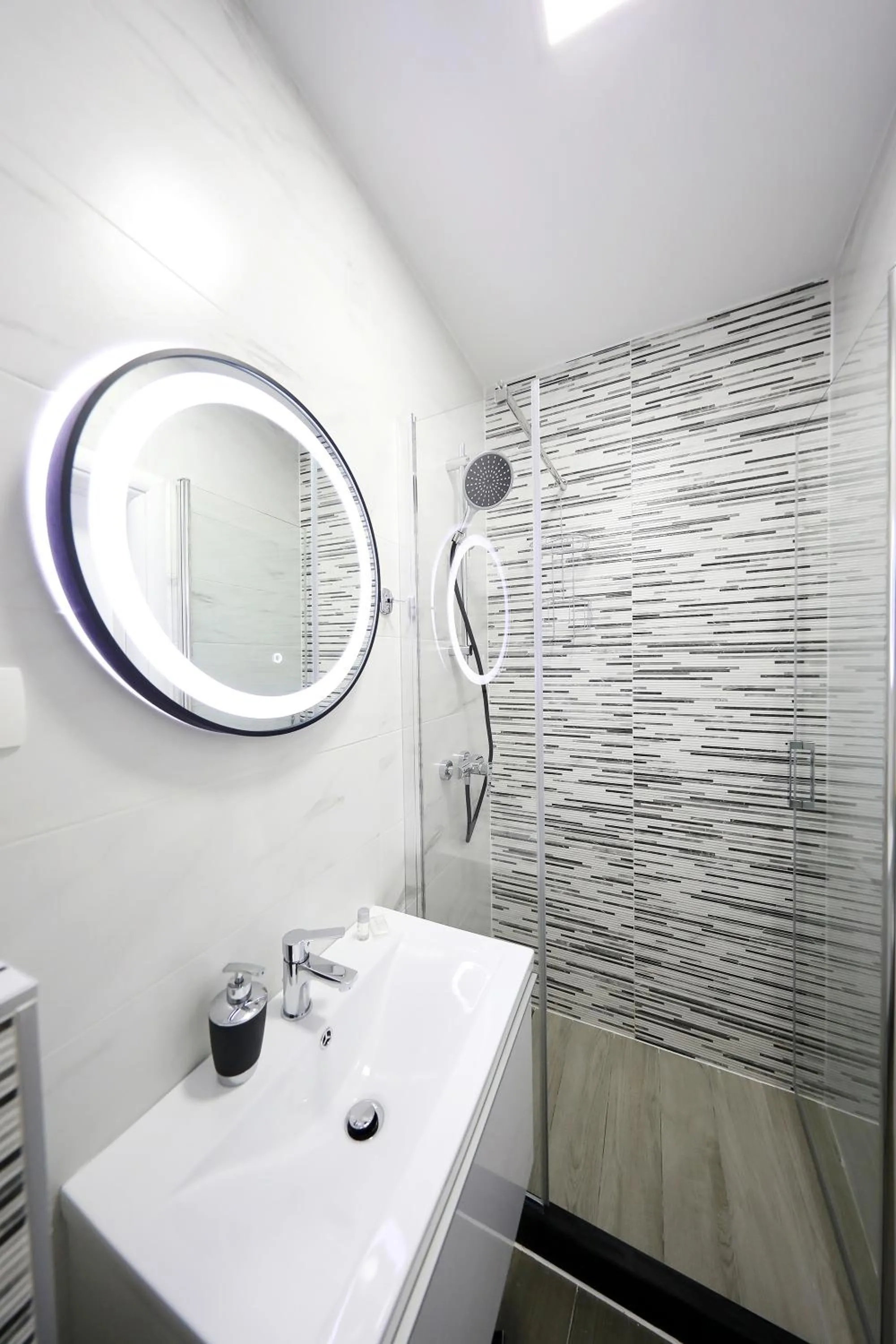 Shower in Pyrotima Apartments