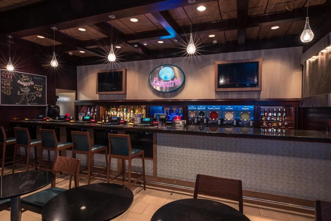 Lounge or bar in Paragon Casino Resort