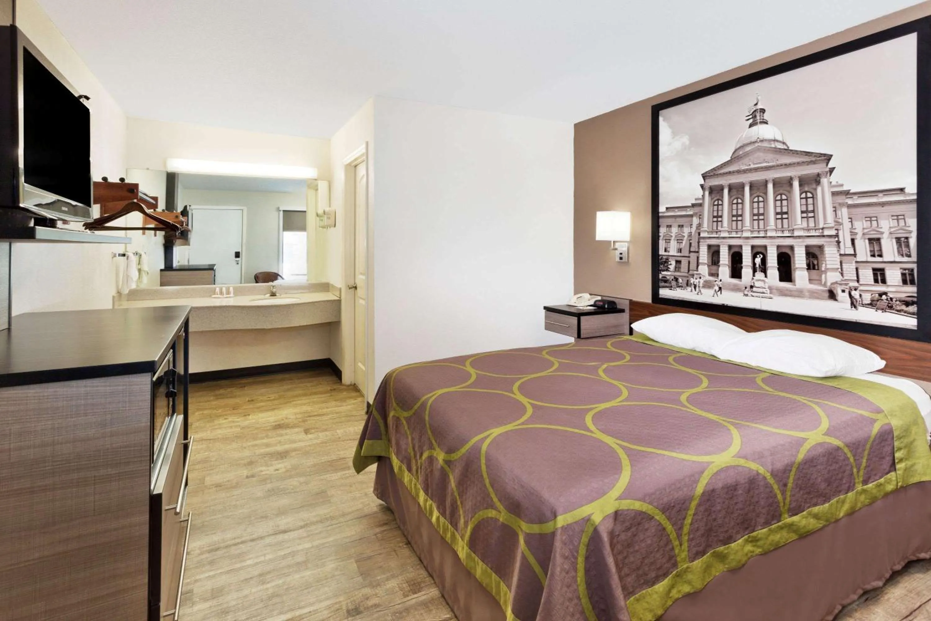 Photo of the whole room, Bed in Super 8 by Wyndham Ringgold Chattanooga Area