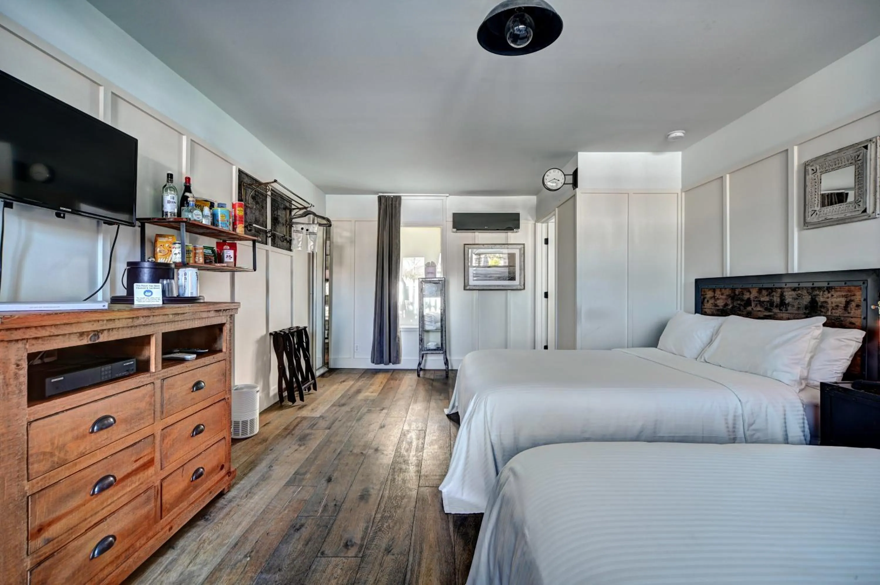 Bed in The Montauk Beach House