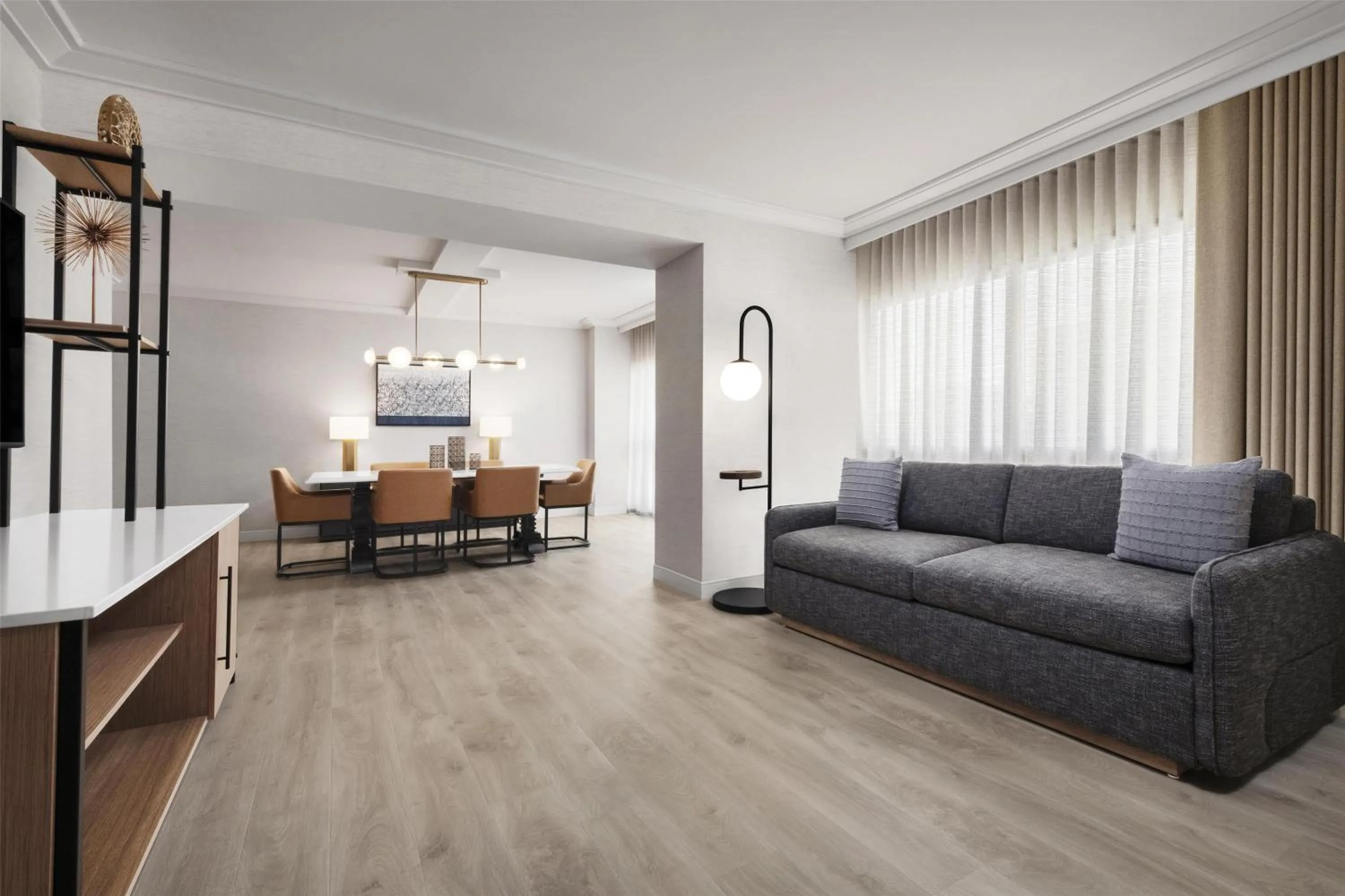 Photo of the whole room in Hyatt Regency Irvine