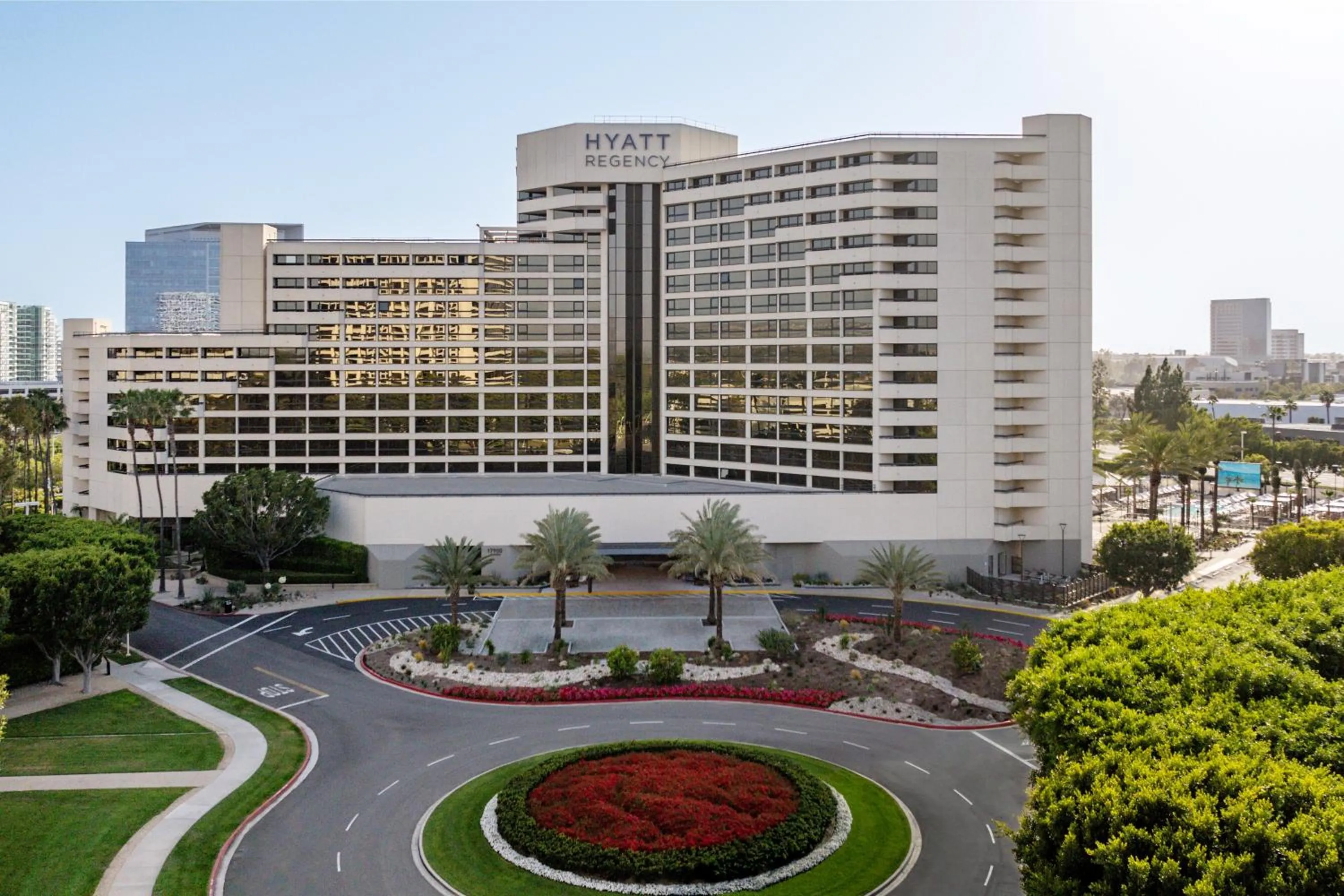 Property building in Hyatt Regency Irvine