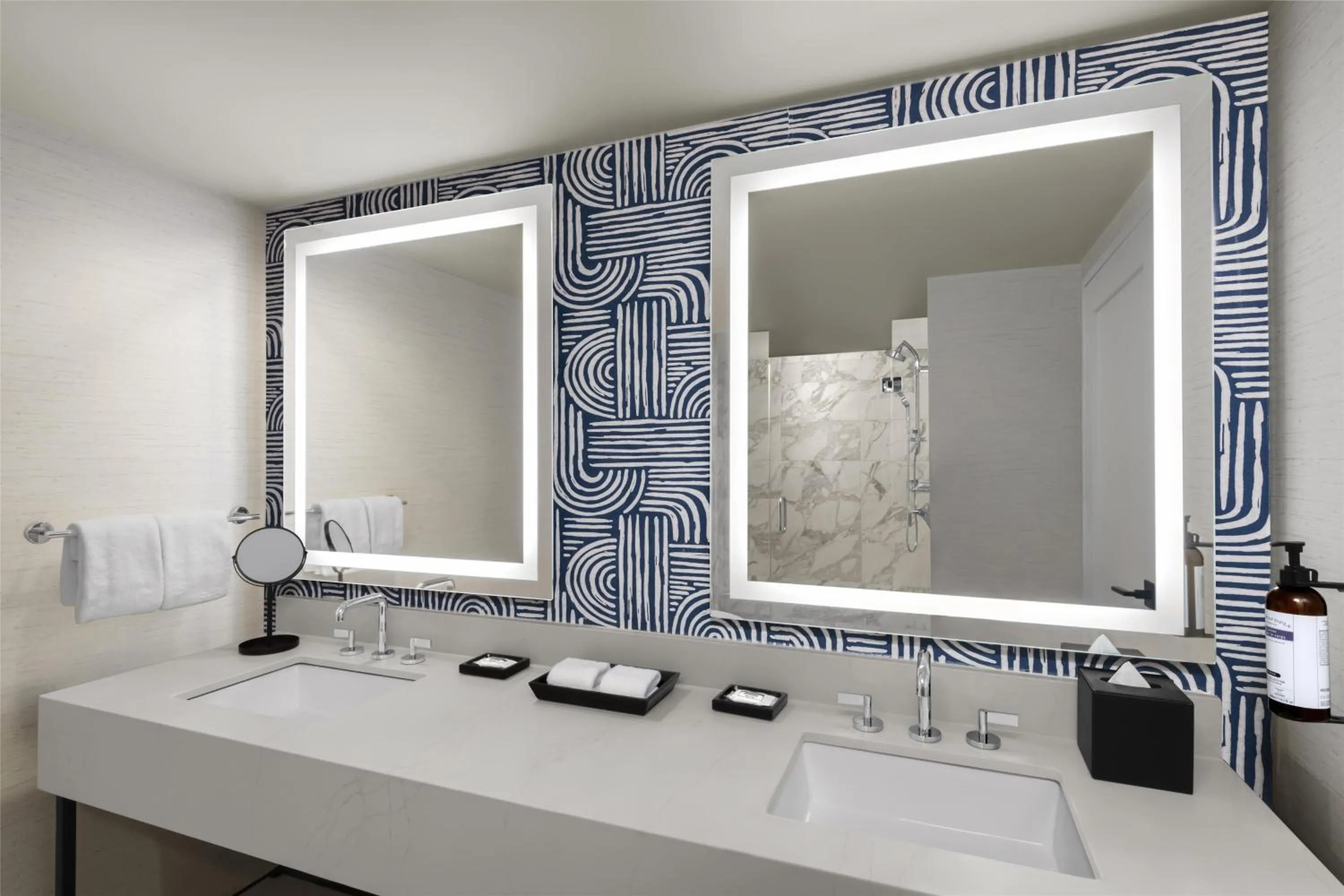 Photo of the whole room in Hyatt Regency Irvine