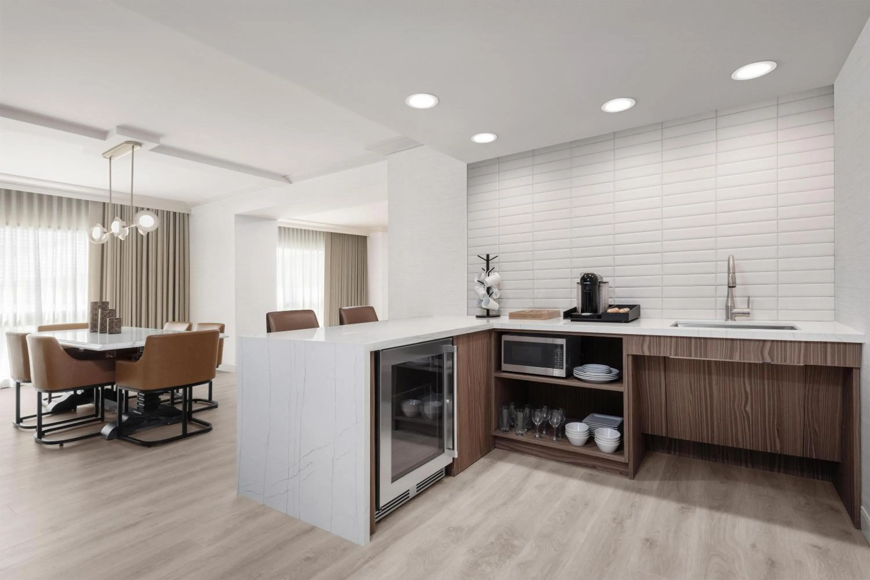 Photo of the whole room in Hyatt Regency Irvine