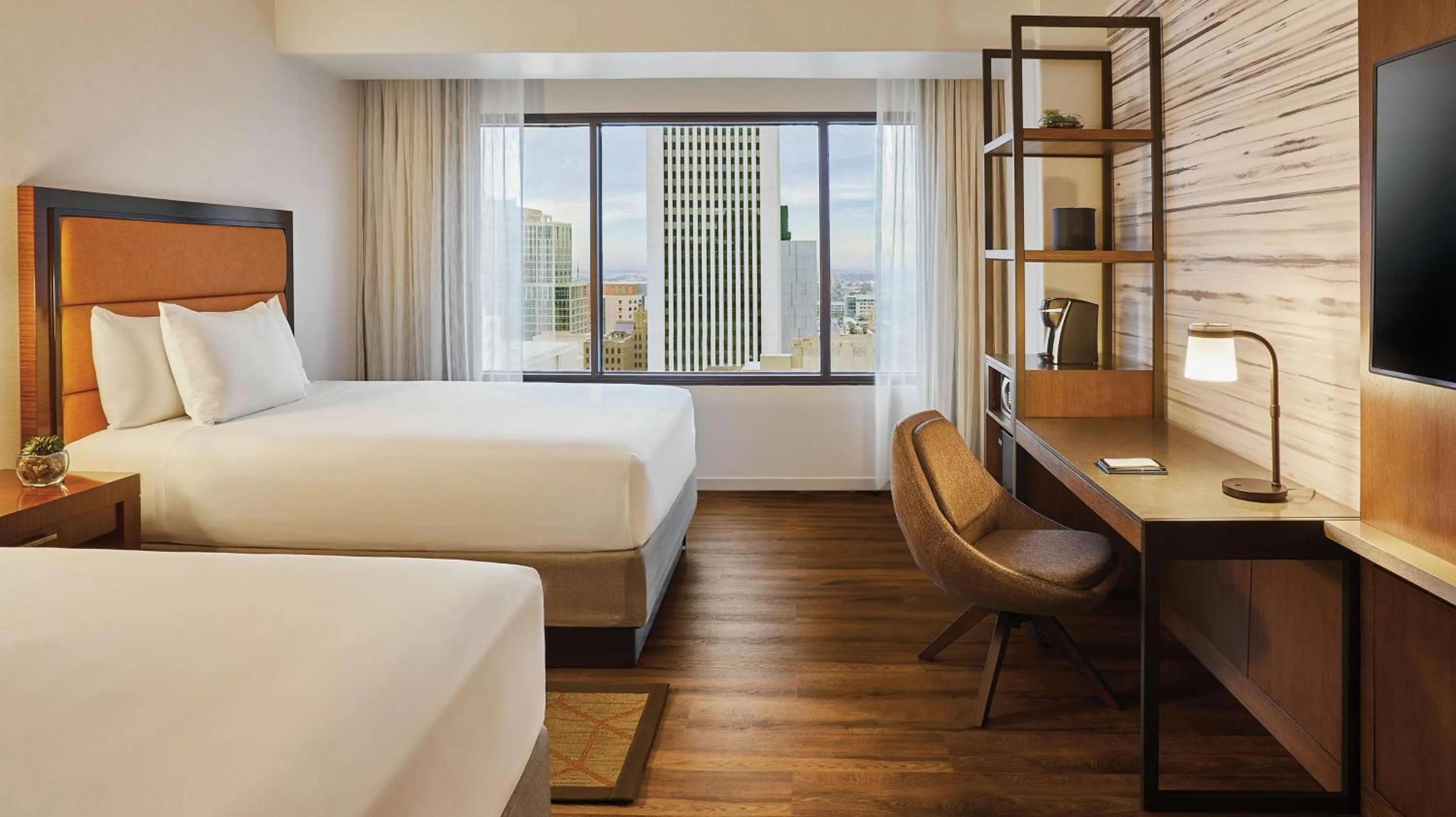 Bedroom, Bed in Hyatt Regency Phoenix Downtown