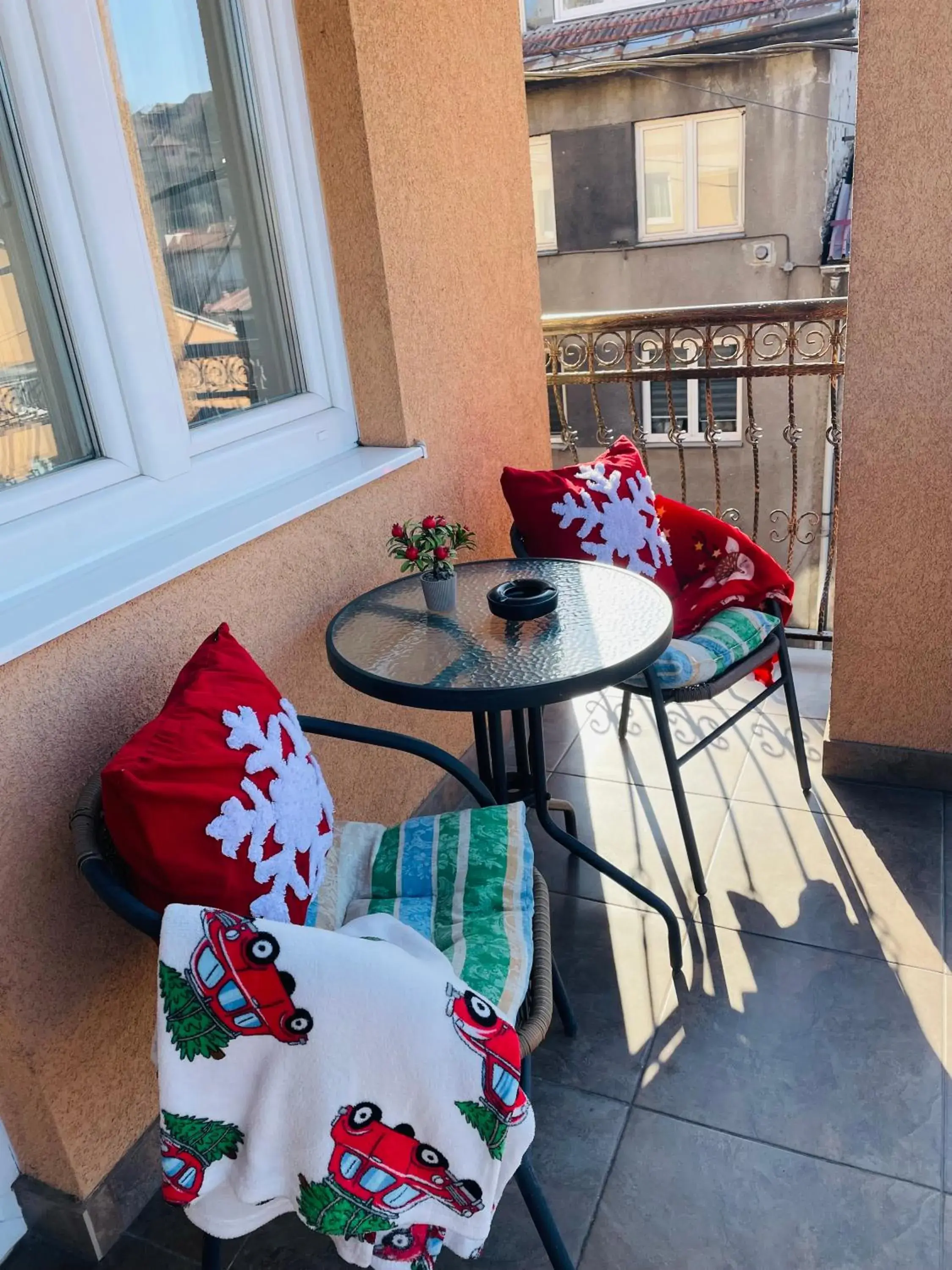 Deluxe Double Room with Balcony in Hotel Nacional Free Parking Deluxe Double Room with Balcony in Hotel Nacional Free Parking