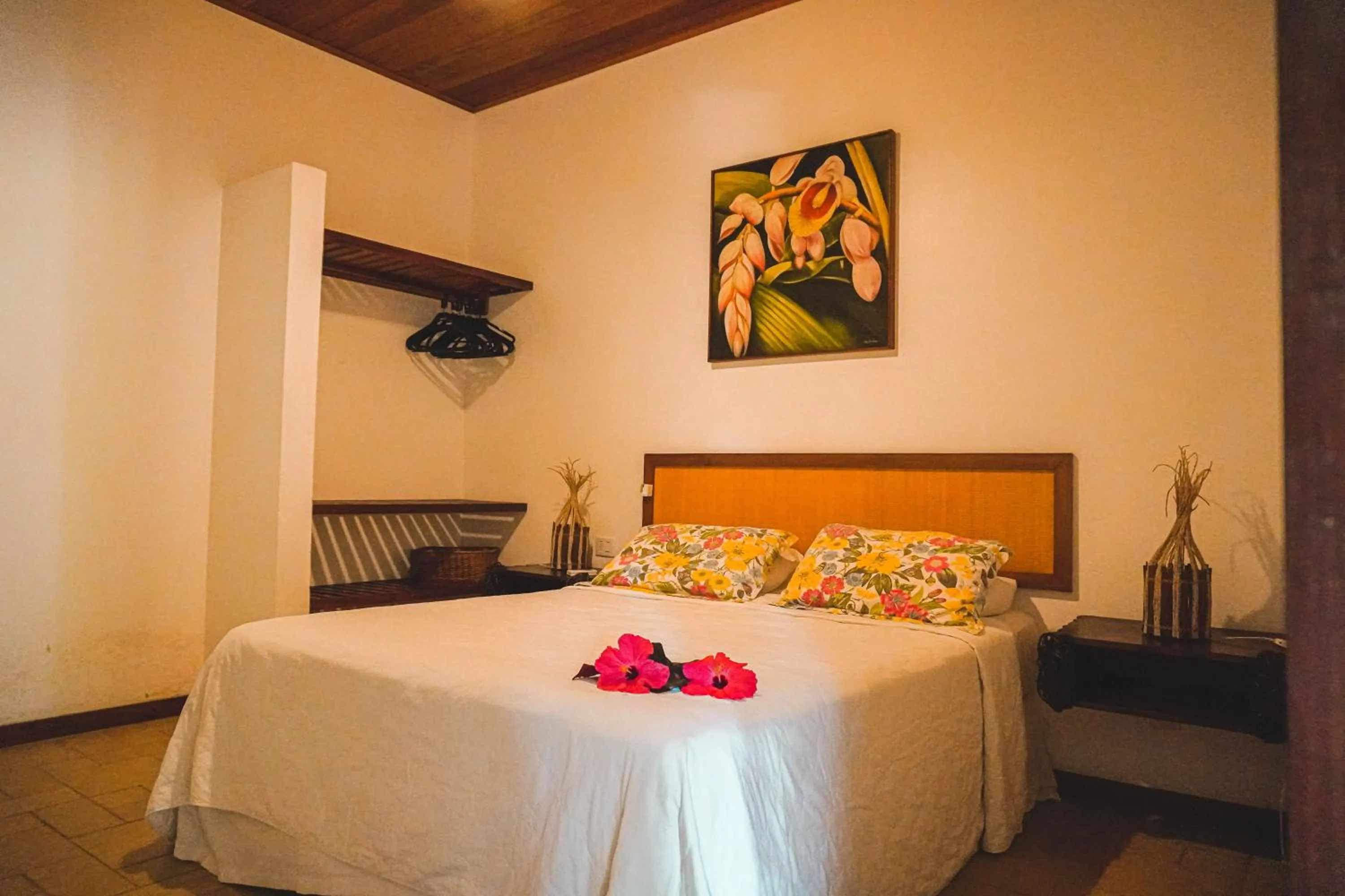 Property building, Bed in São José Beach Club & Hotel