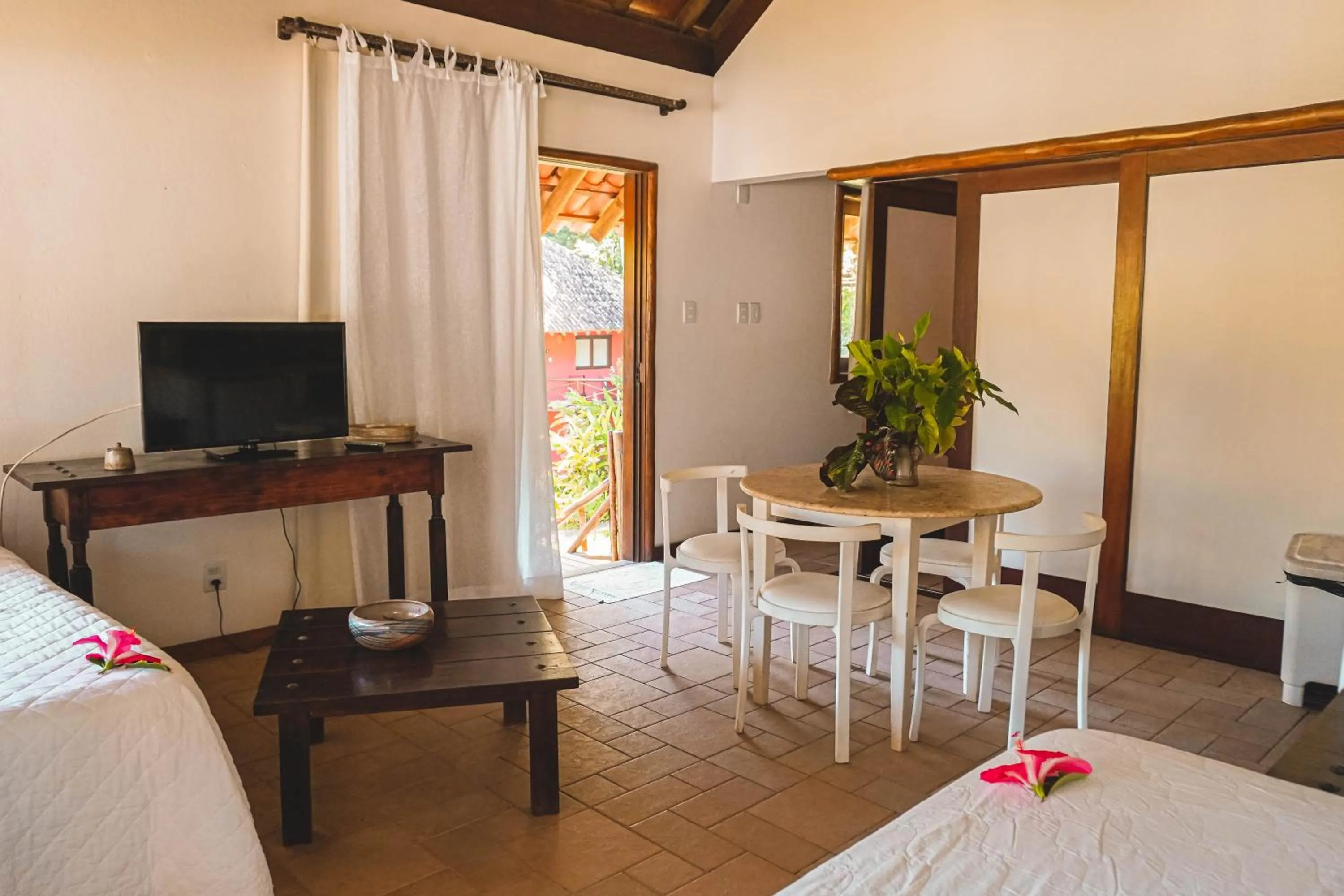 Property building, Bed in São José Beach Club & Hotel