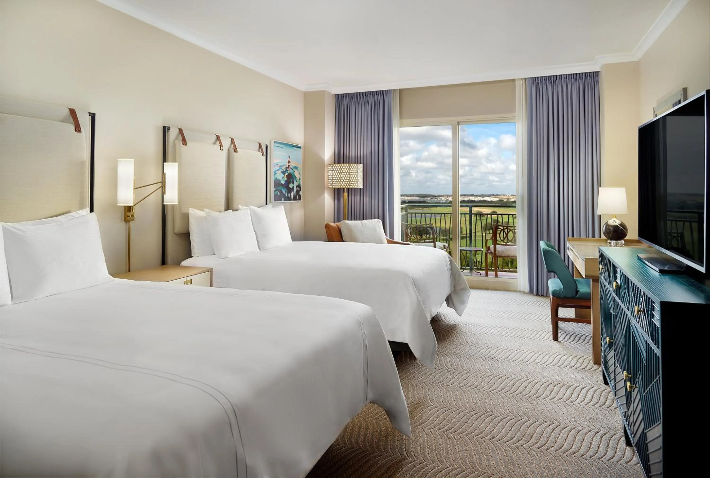 Photo of the whole room, Bed in Omni Orlando Resort at Championsgate