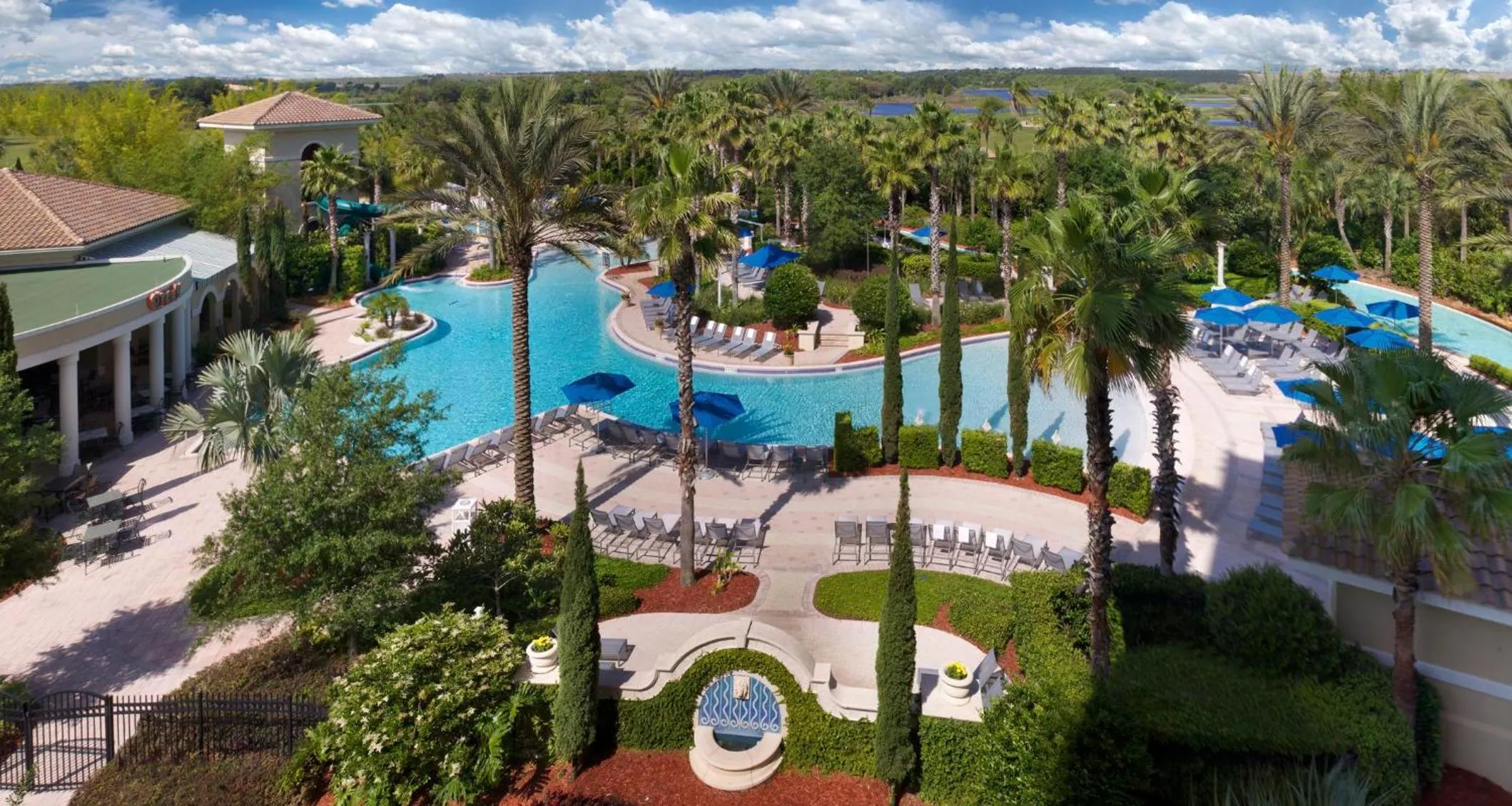 Swimming pool in Omni Orlando Resort at Championsgate
