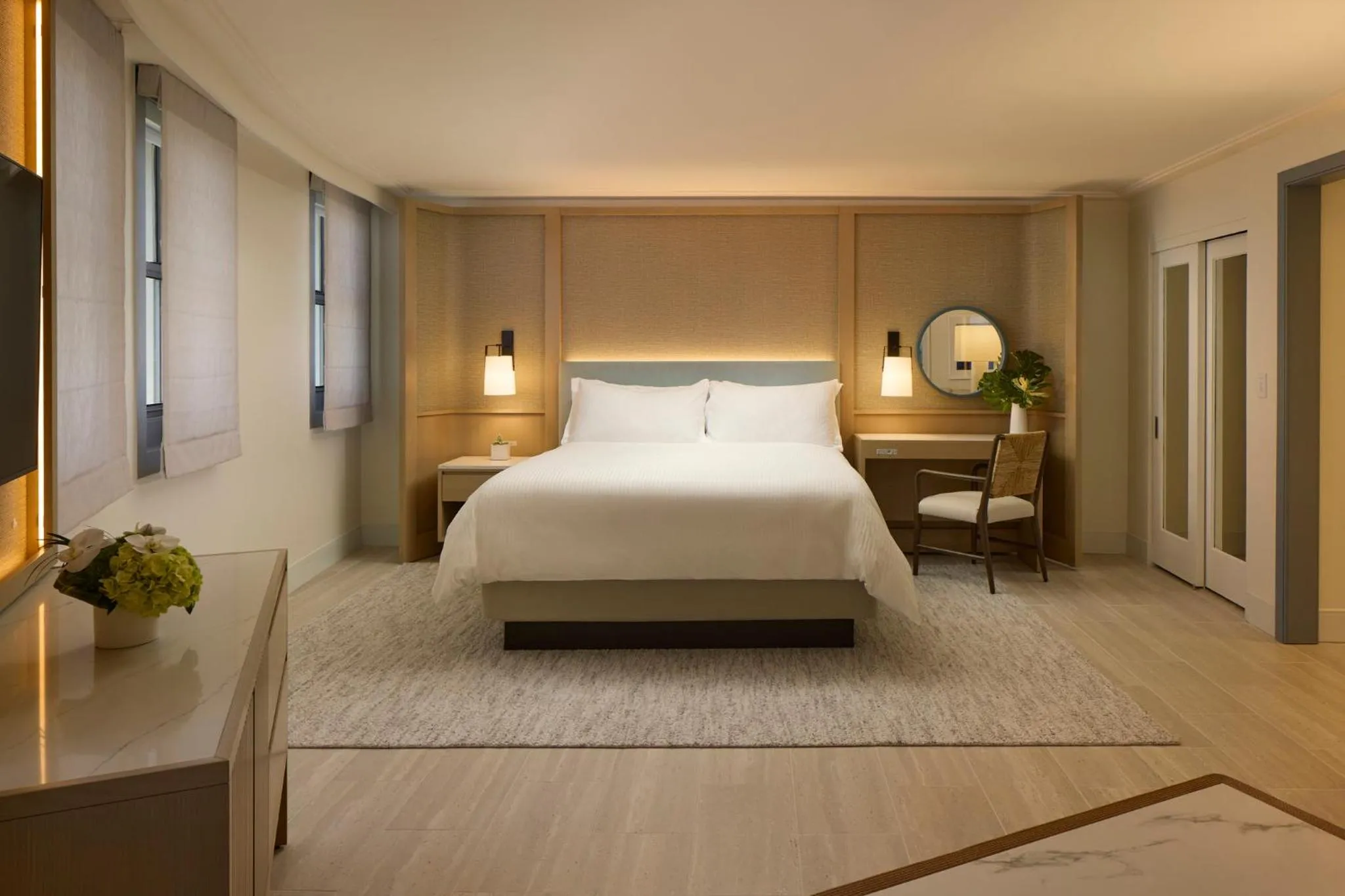 Bedroom, Bed in Loews Miami Beach Hotel