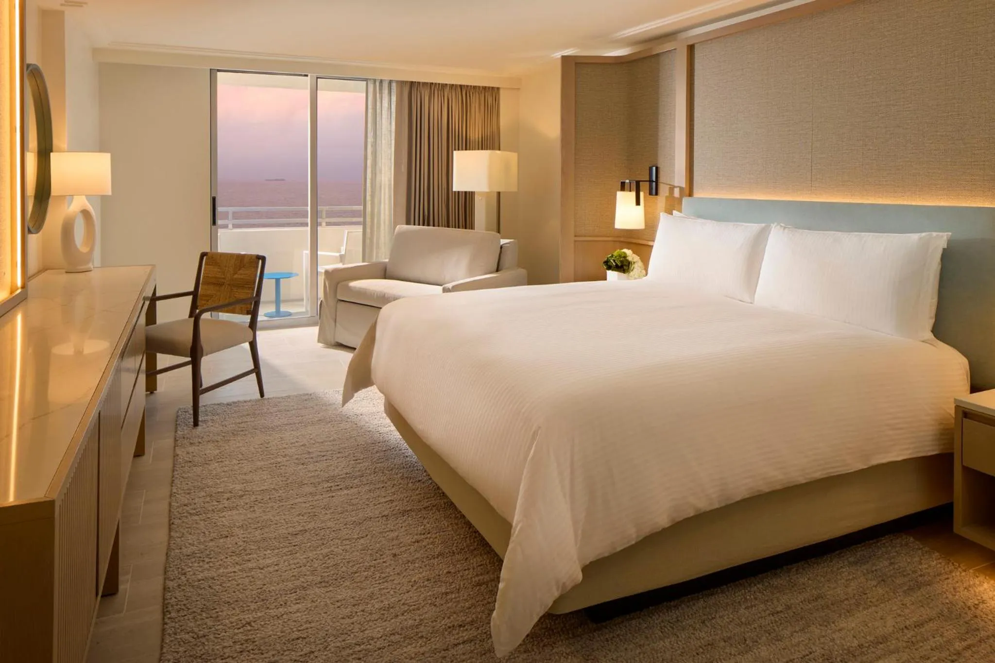 Bedroom, Bed in Loews Miami Beach Hotel