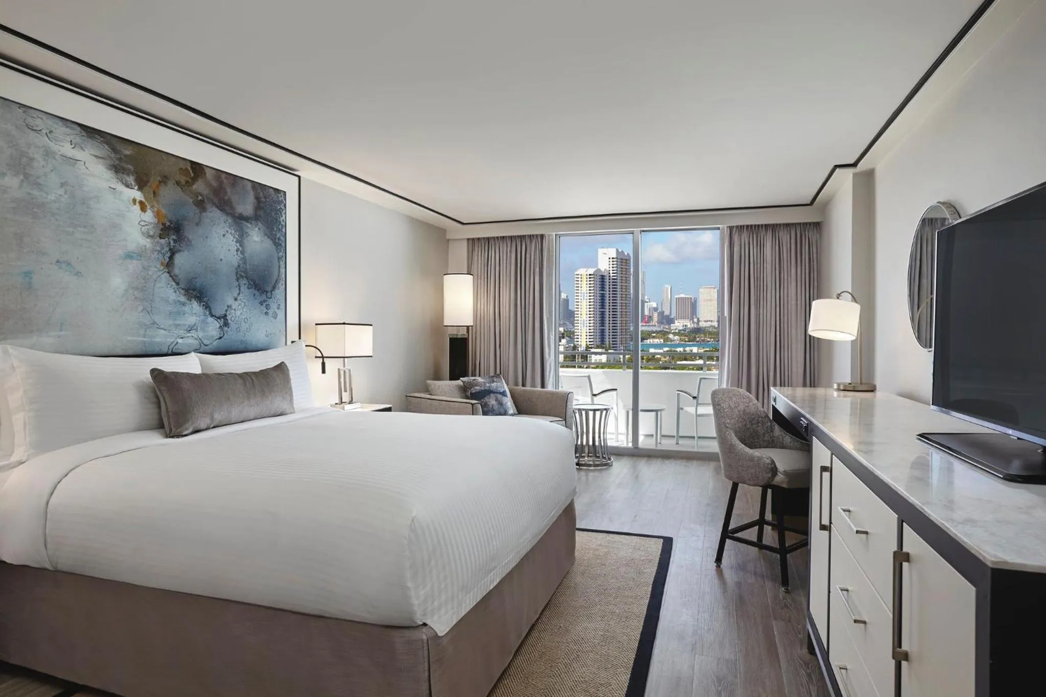 Photo of the whole room, Bed in Loews Miami Beach Hotel