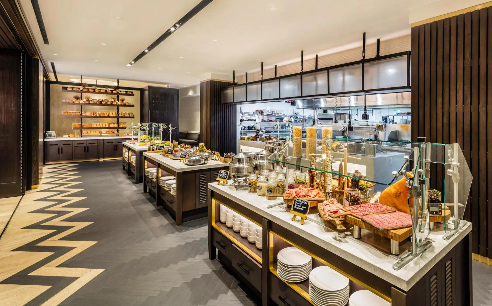 Restaurant/places to eat in Loews Miami Beach Hotel