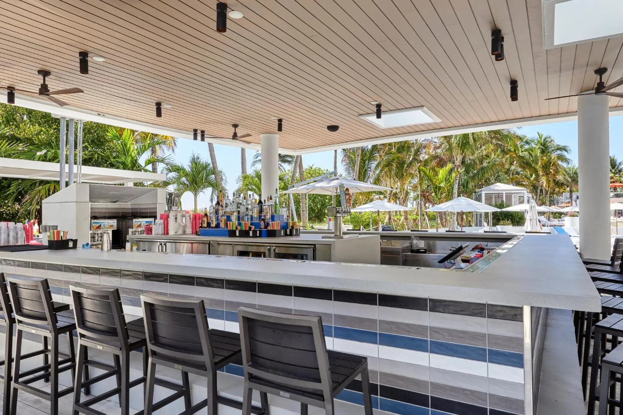 Restaurant/places to eat in Loews Miami Beach Hotel