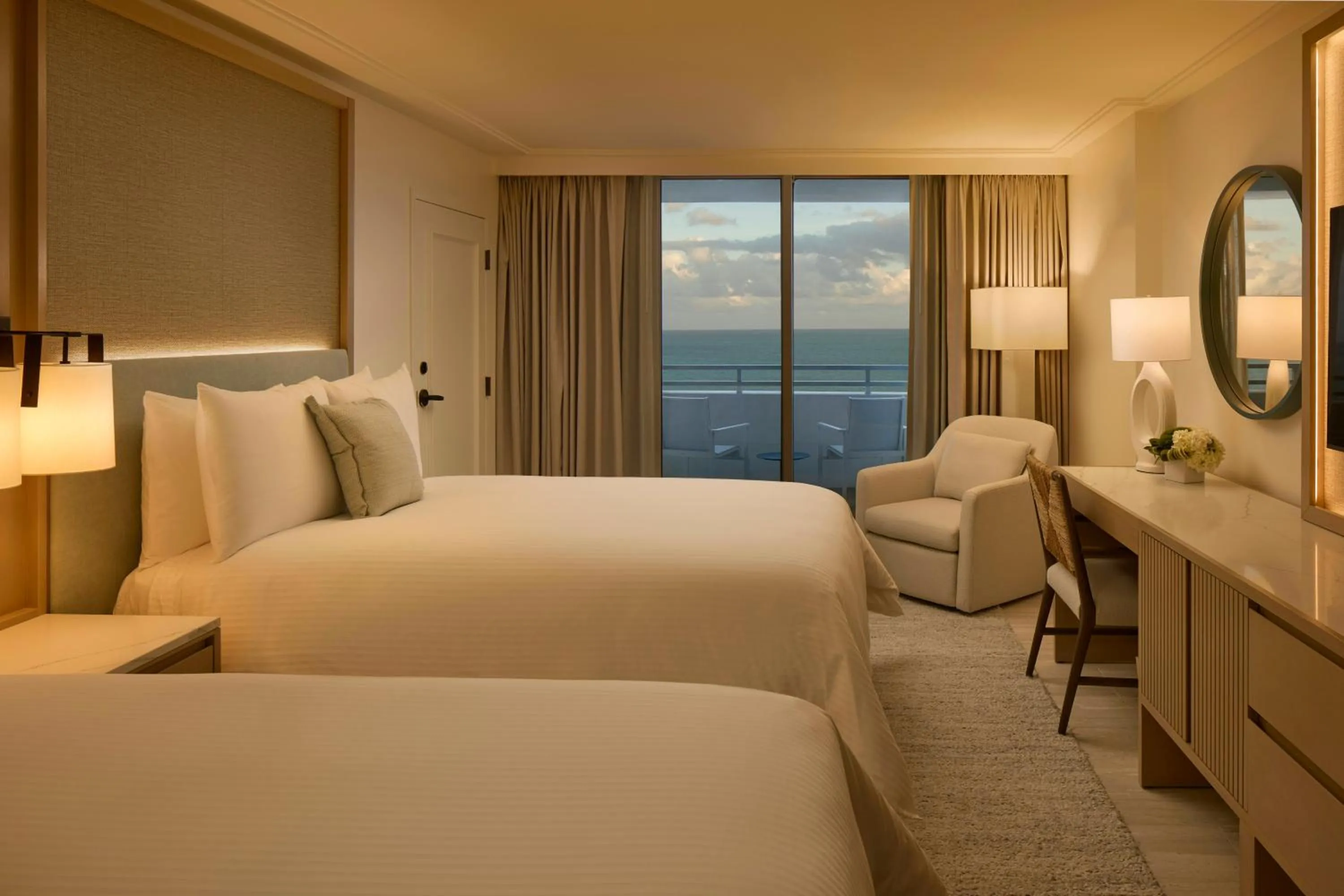 Bedroom, Bed in Loews Miami Beach Hotel