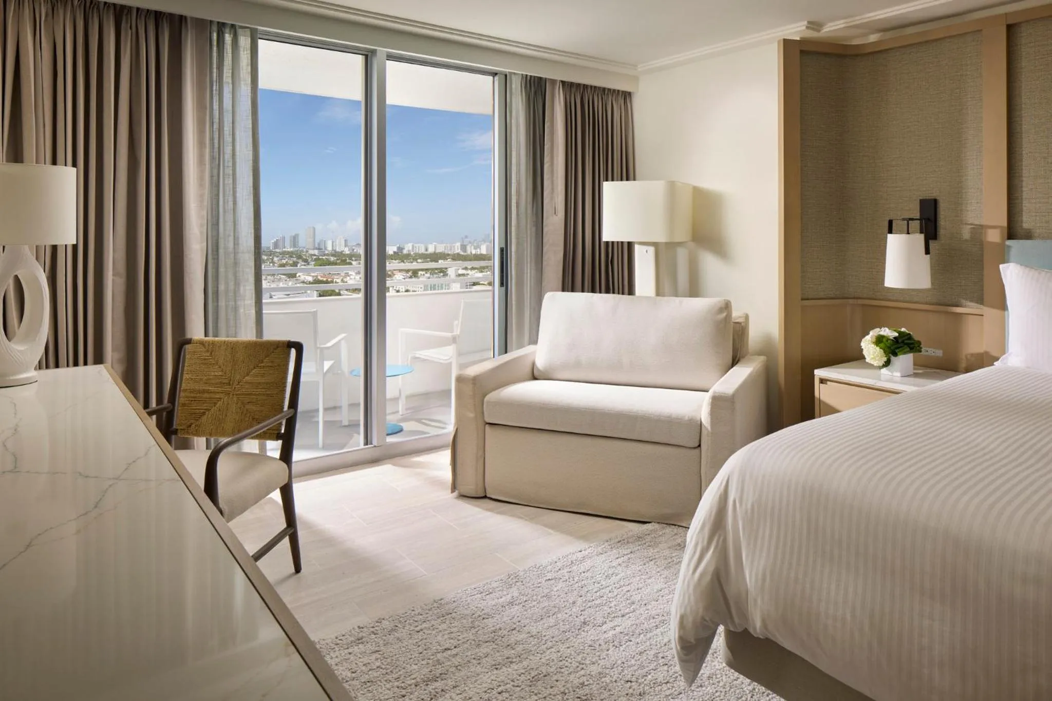 Photo of the whole room, Bed in Loews Miami Beach Hotel