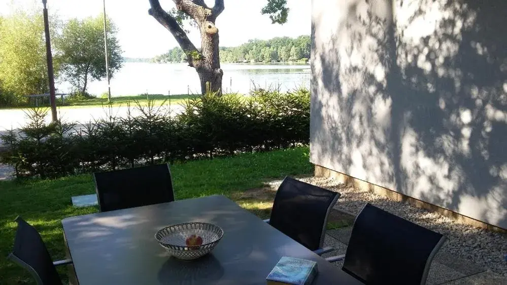 Chata Bezdrev u Hluboké nad Vltavou Chata Bezdrev u Hluboké nad Vltavou