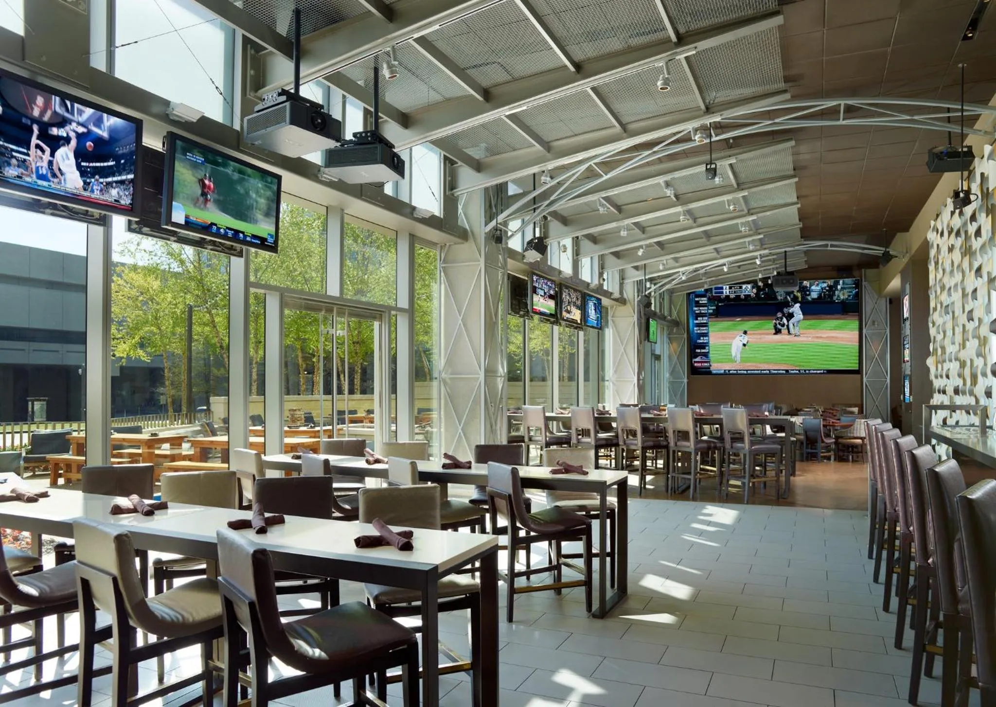 Restaurant/places to eat in Omni Dallas Hotel