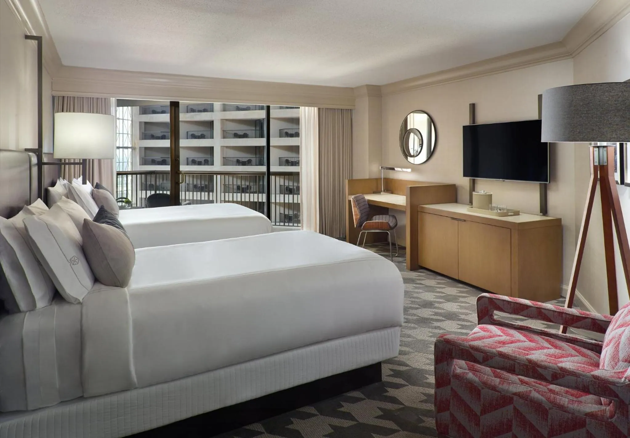Bedroom, Bed in Omni Atlanta Hotel at Centennial Park
