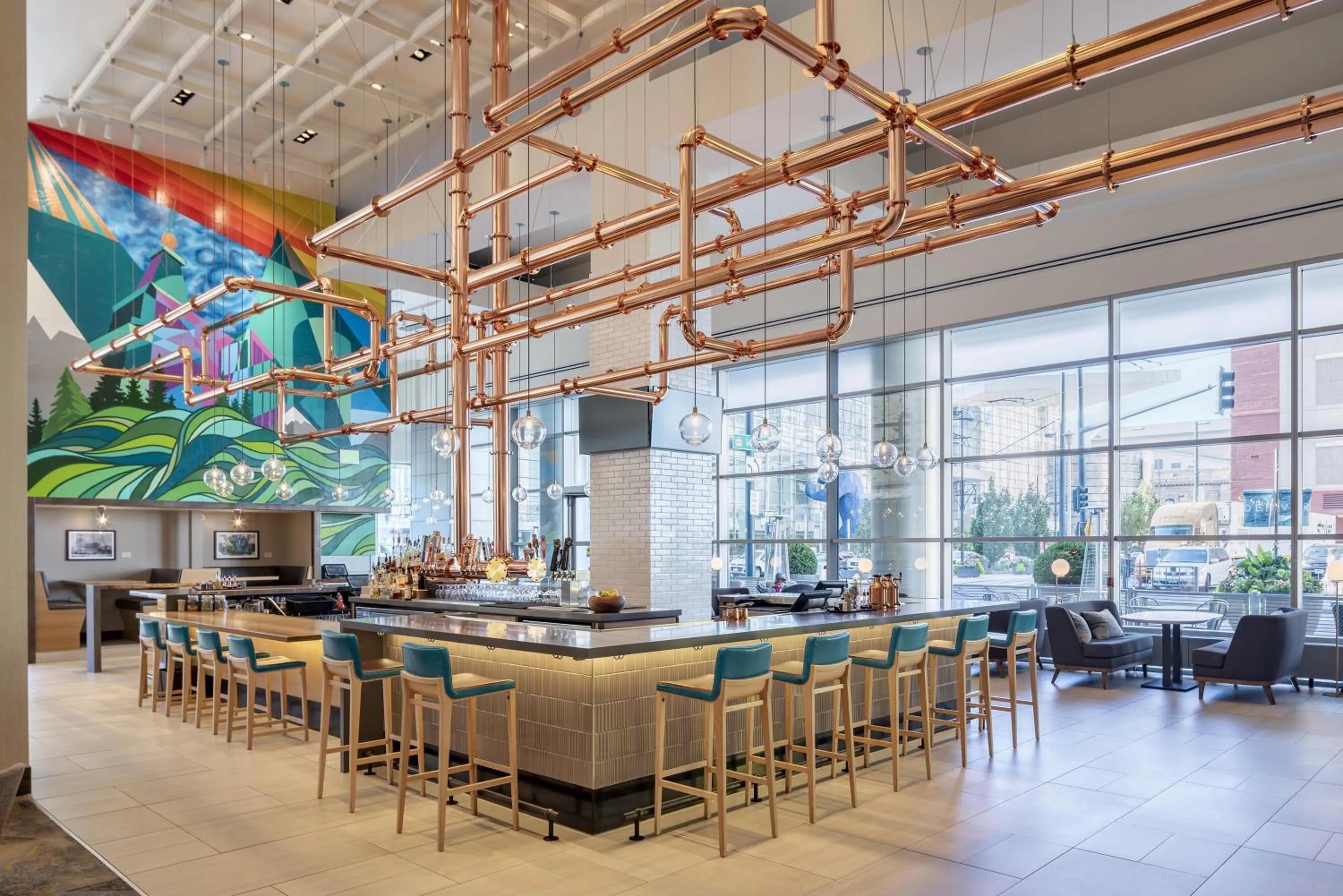 Lounge or bar in Hyatt Regency Denver at Colorado Convention Center