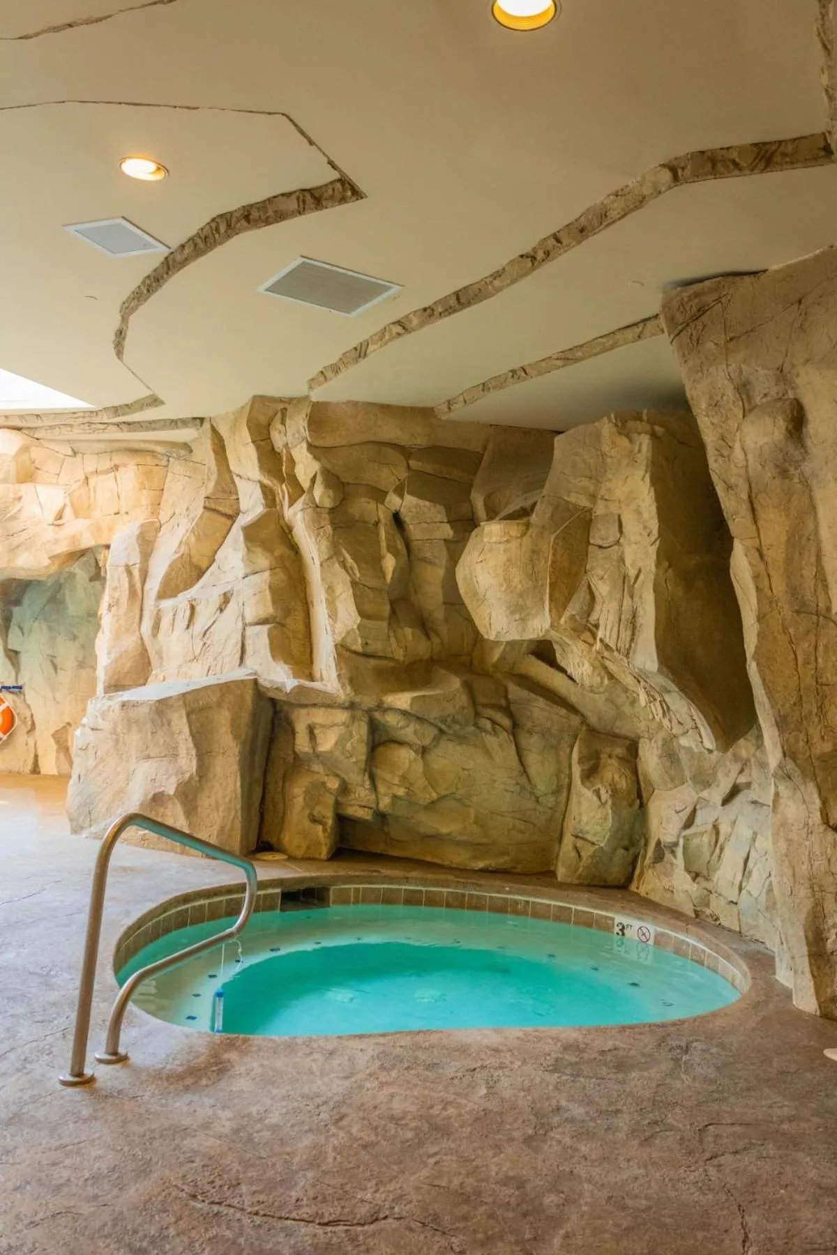 Swimming pool in Gold Strike Casino Resort