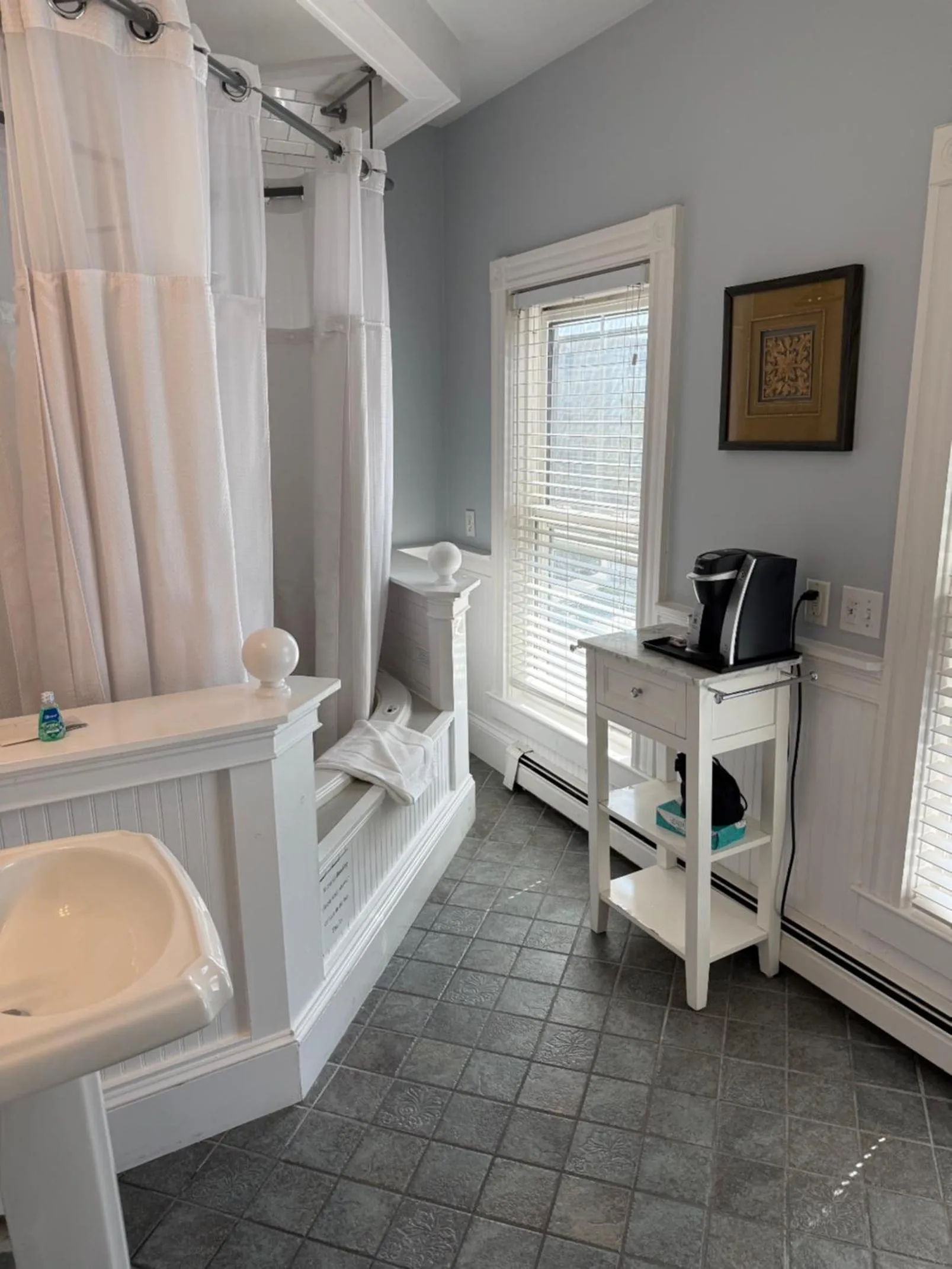 Bathroom in Crowne Pointe Historic Inn Adults Only