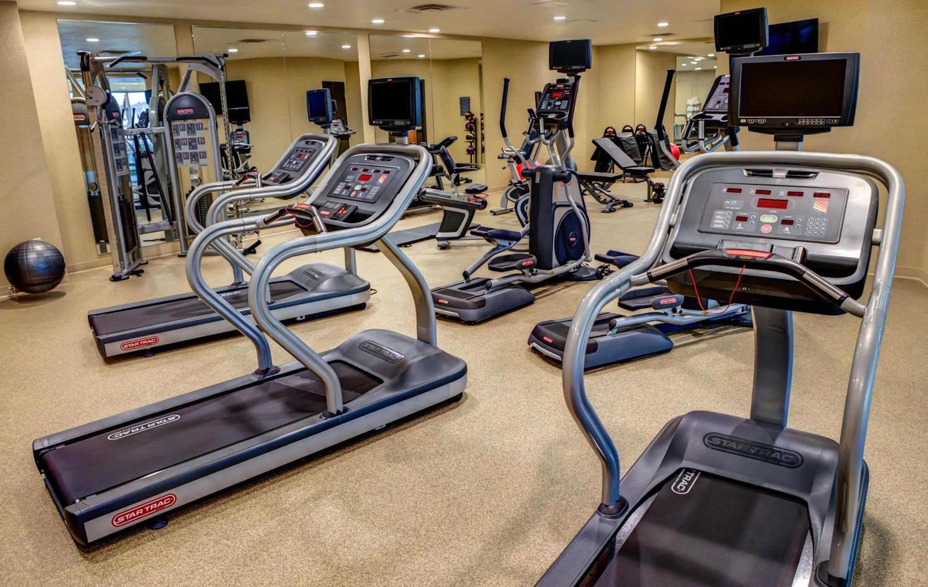 Fitness centre/facilities in DoubleTree by Hilton West Fargo Sanford Medical Center Area