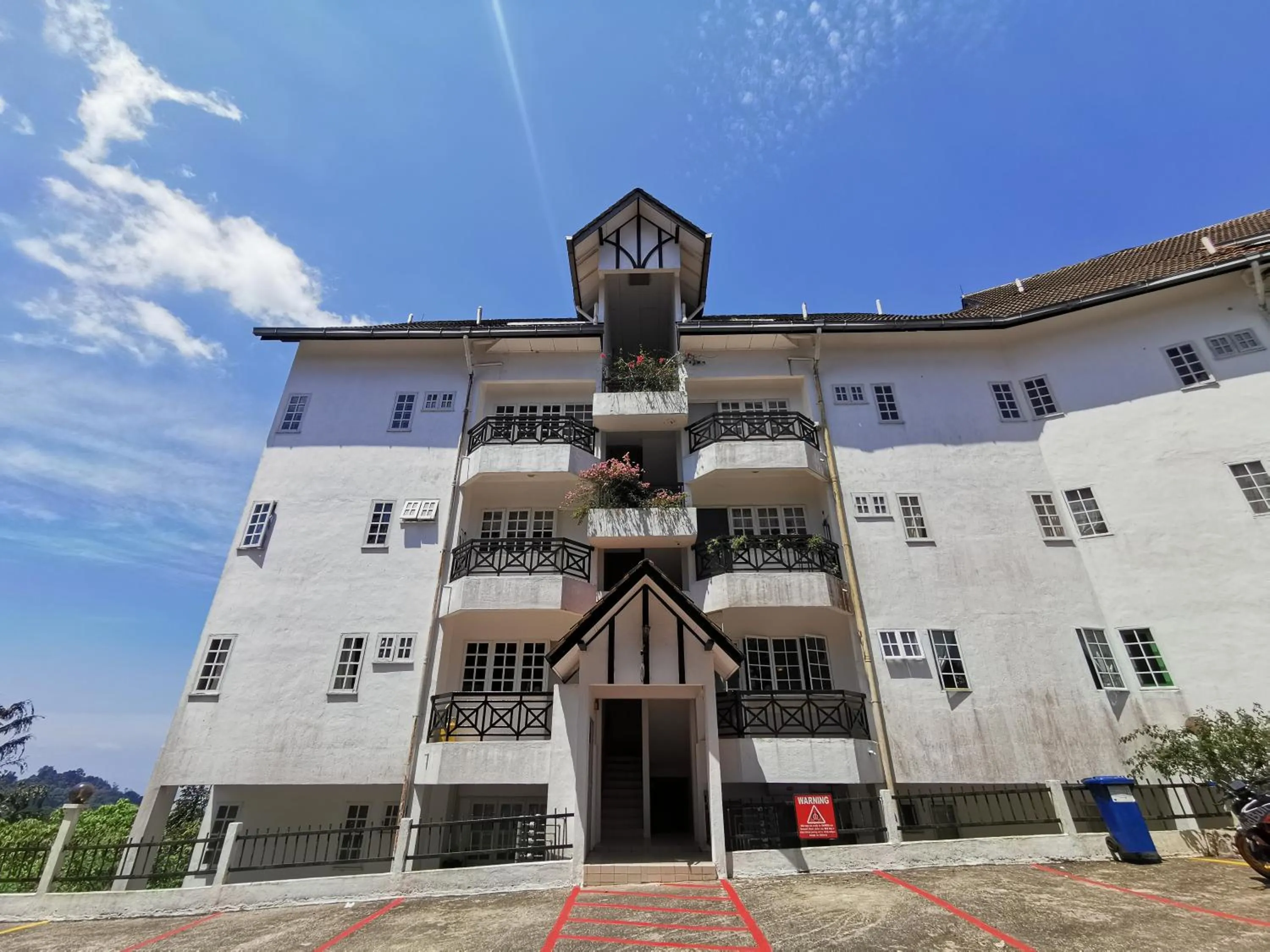 Property building in Little England B8