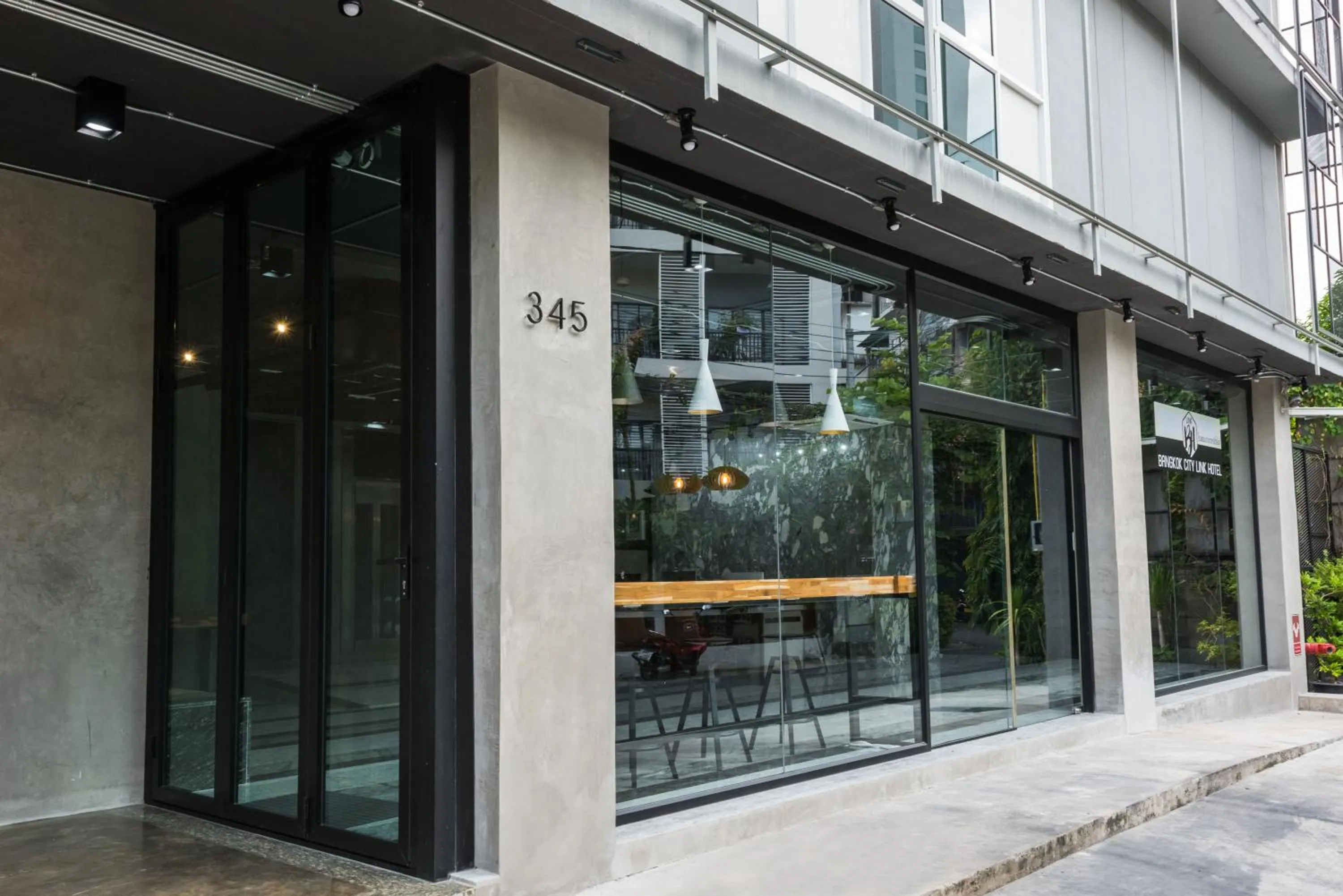 Property building in Bangkok City Link Hotel