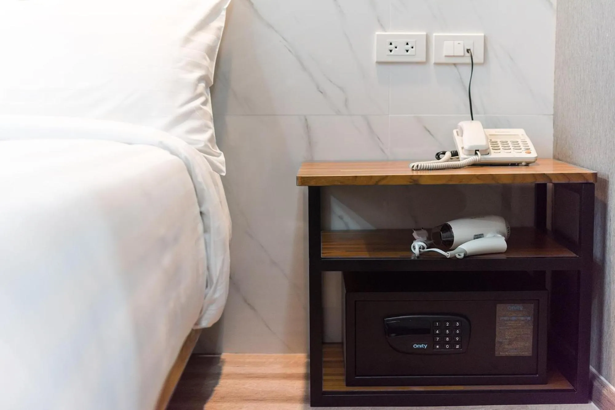 Bedroom in Bangkok City Link Hotel